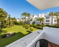 Rynek wtórny - apartment - Estepona - Costalita