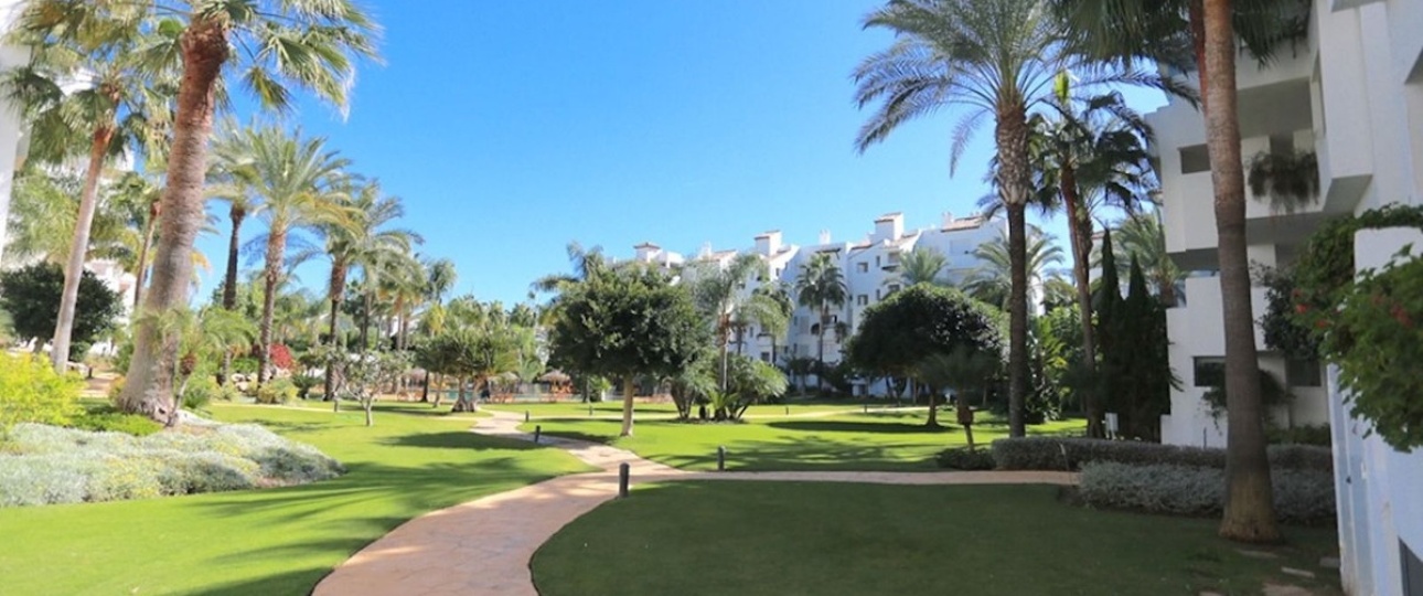 Rynek wtórny - apartment - Estepona - Costalita