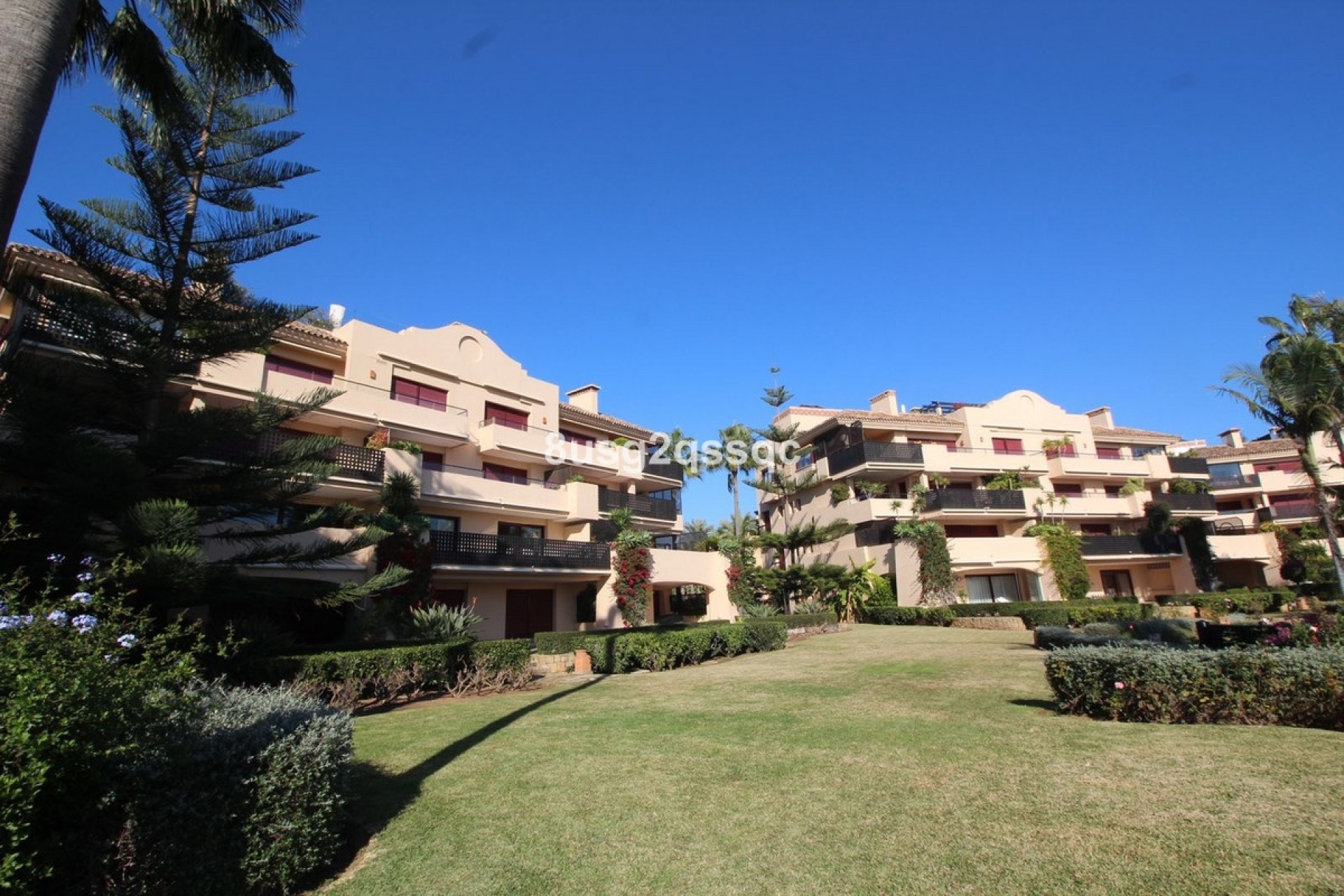 Rynek wtórny - apartment - Estepona - Costalita