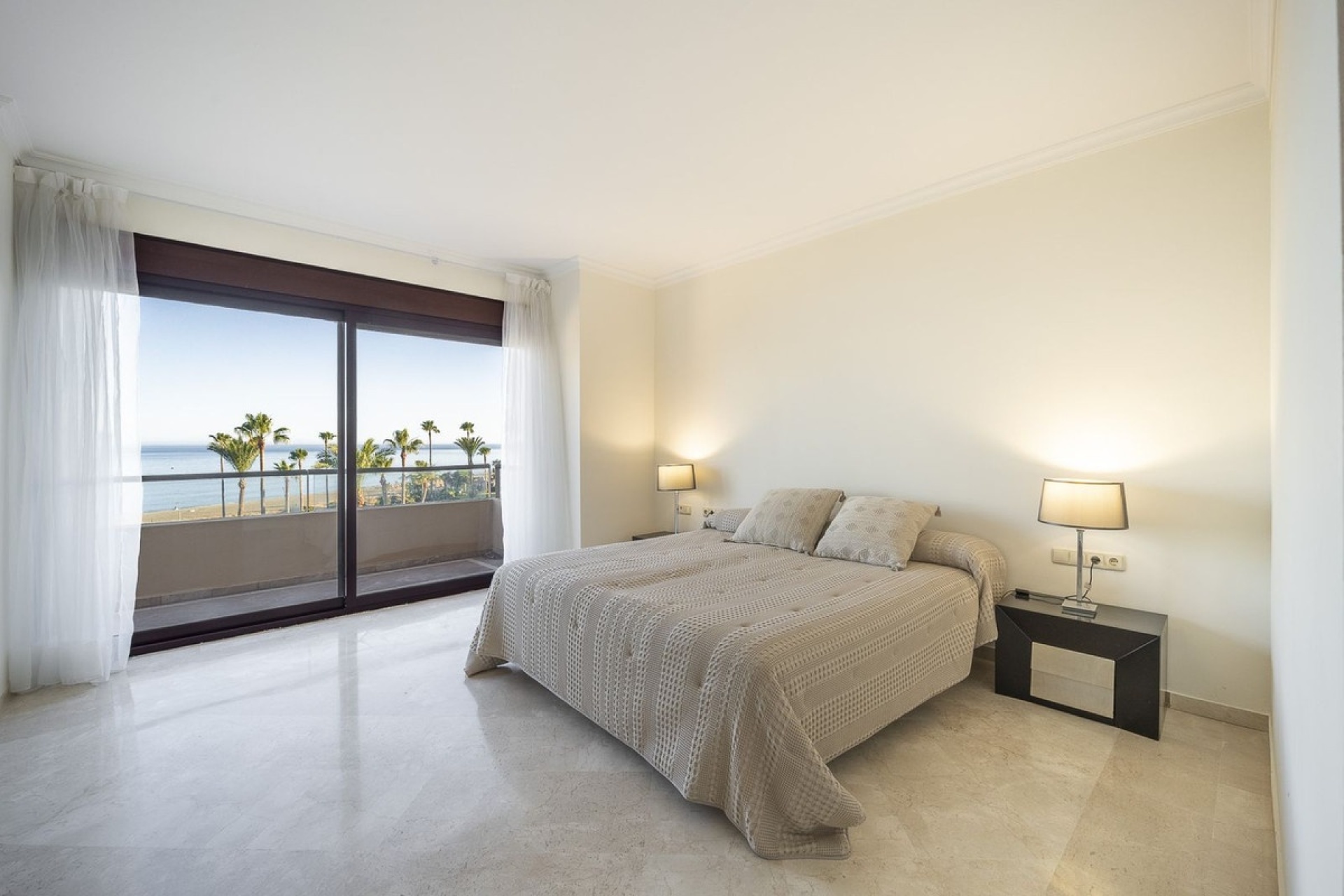 Rynek wtórny - apartment - Estepona - Costalita