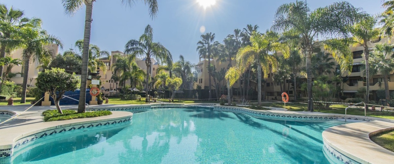 Rynek wtórny - apartment - Estepona - Costalita