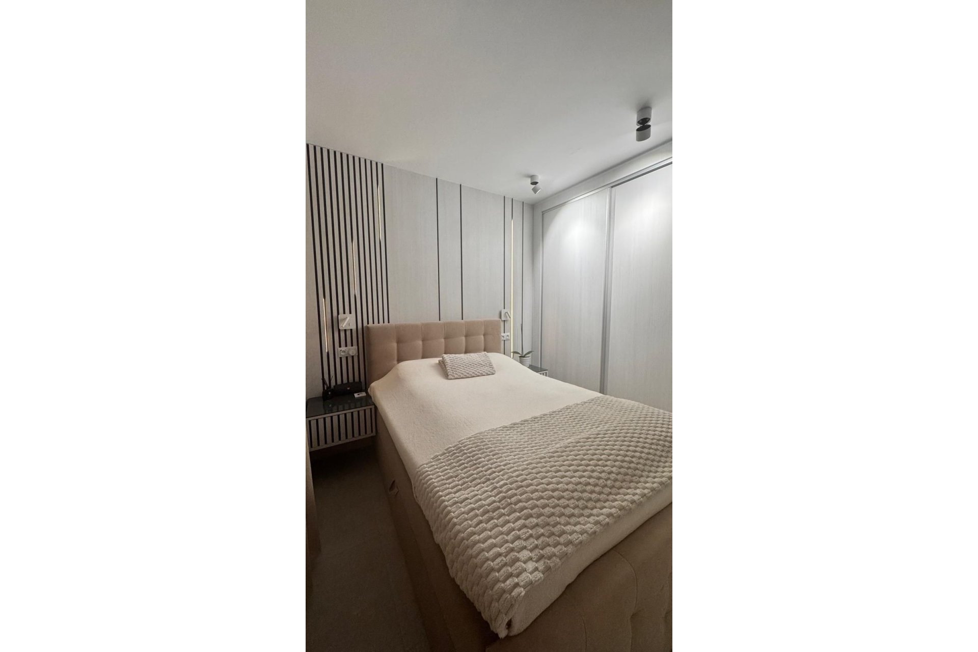 Rynek wtórny - apartment - Estepona - Costalita