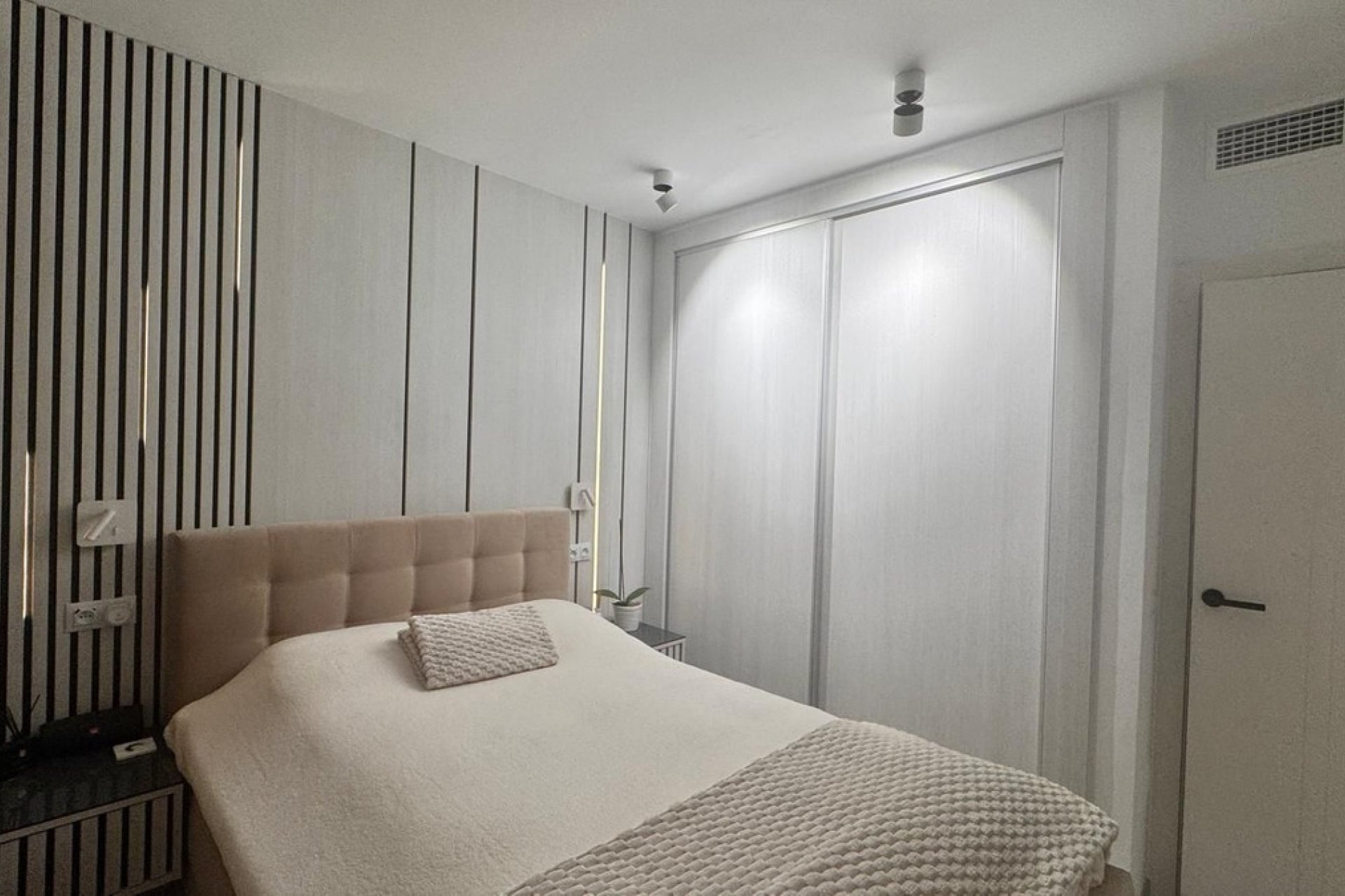 Rynek wtórny - apartment - Estepona - Costalita