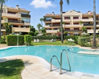 Rynek wtórny - apartment - Estepona - Costalita