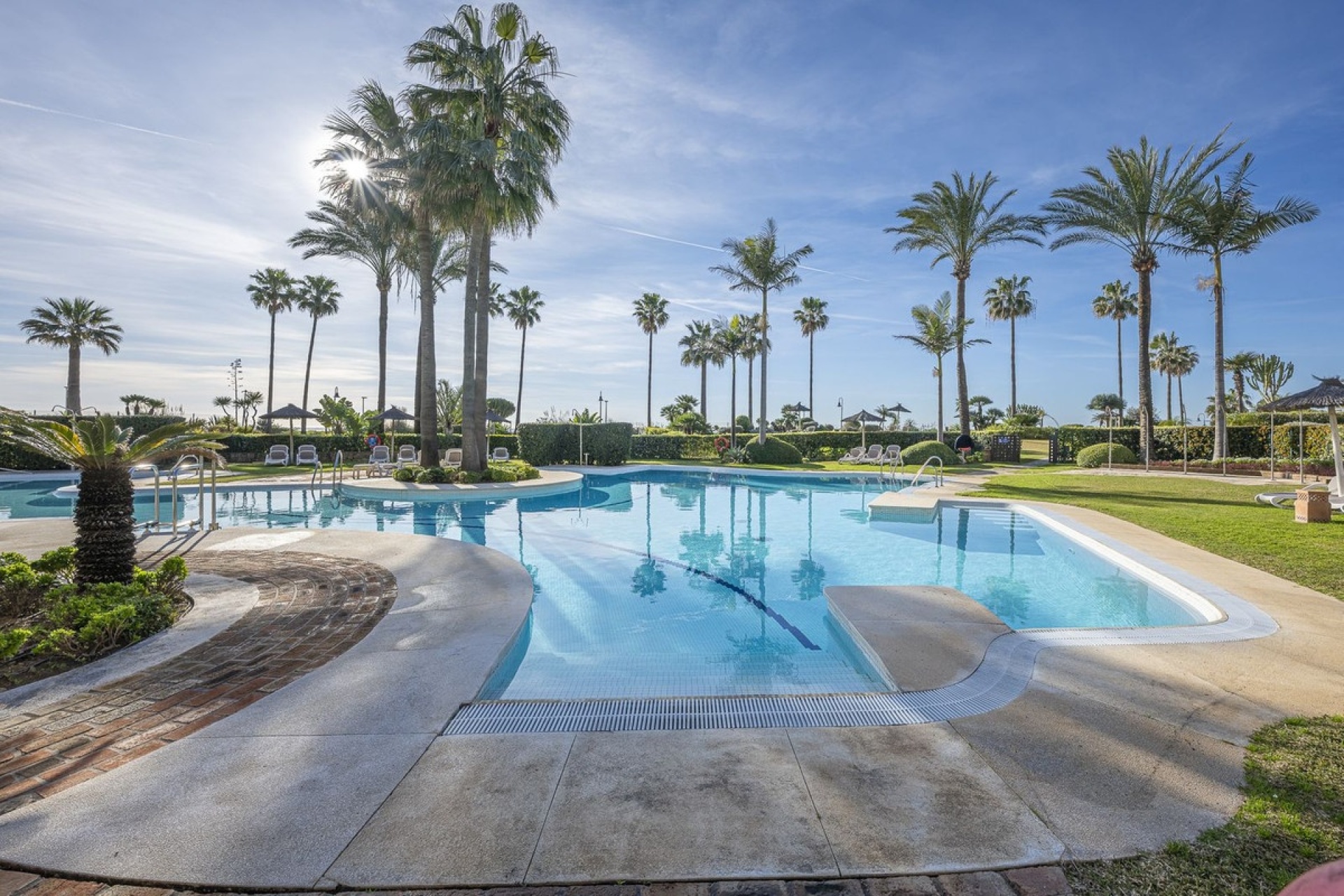 Rynek wtórny - apartment - Estepona - Costalita
