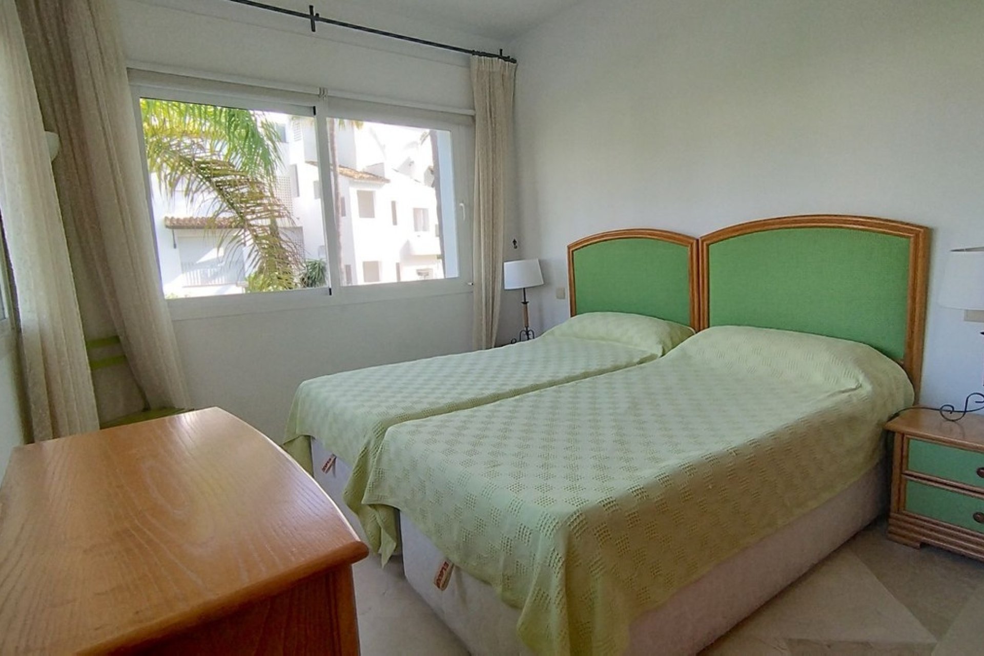 Rynek wtórny - apartment - Estepona - Costalita