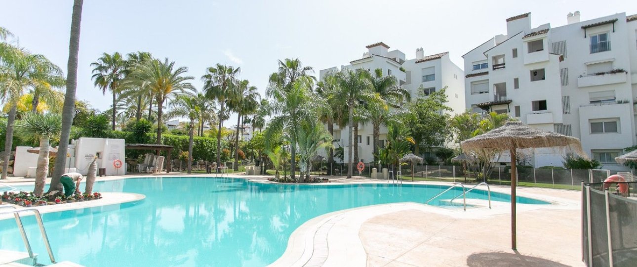Rynek wtórny - apartment - Estepona - Costalita