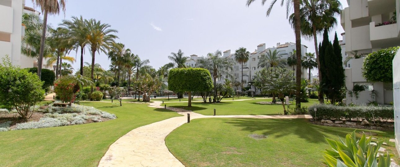 Rynek wtórny - apartment - Estepona - Costalita