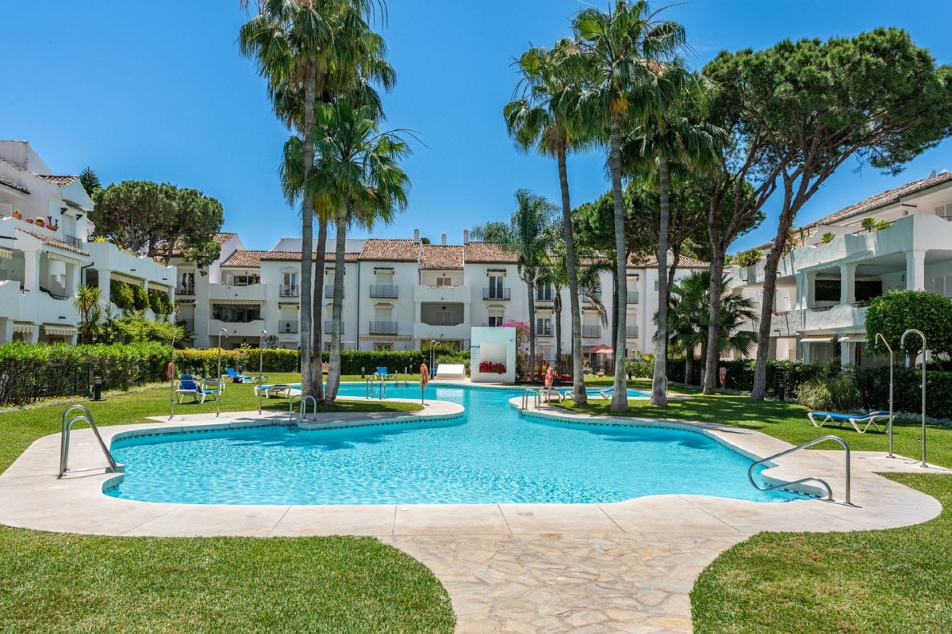 Rynek wtórny - apartment - Estepona - El Presidente