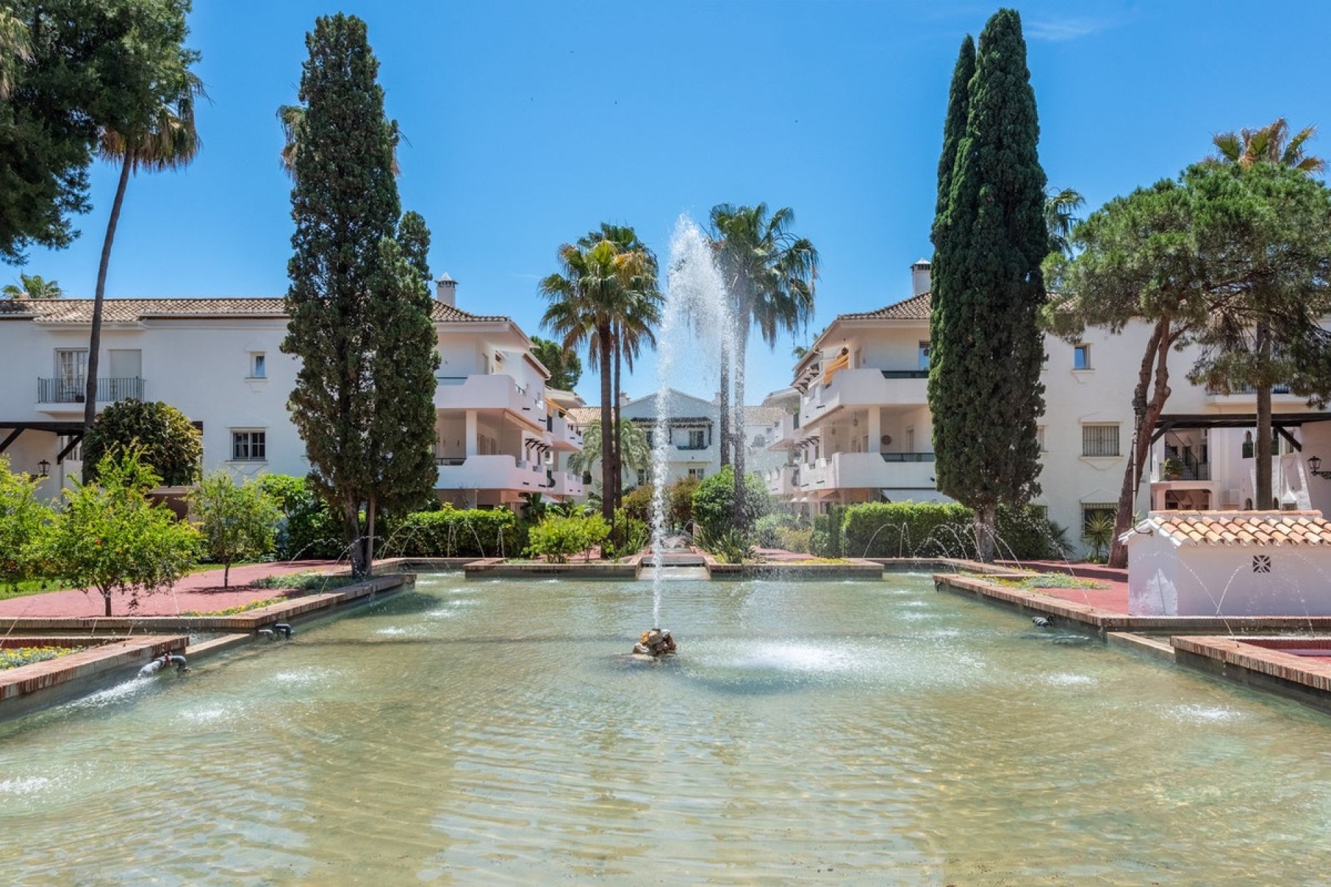 Rynek wtórny - apartment - Estepona - El Presidente