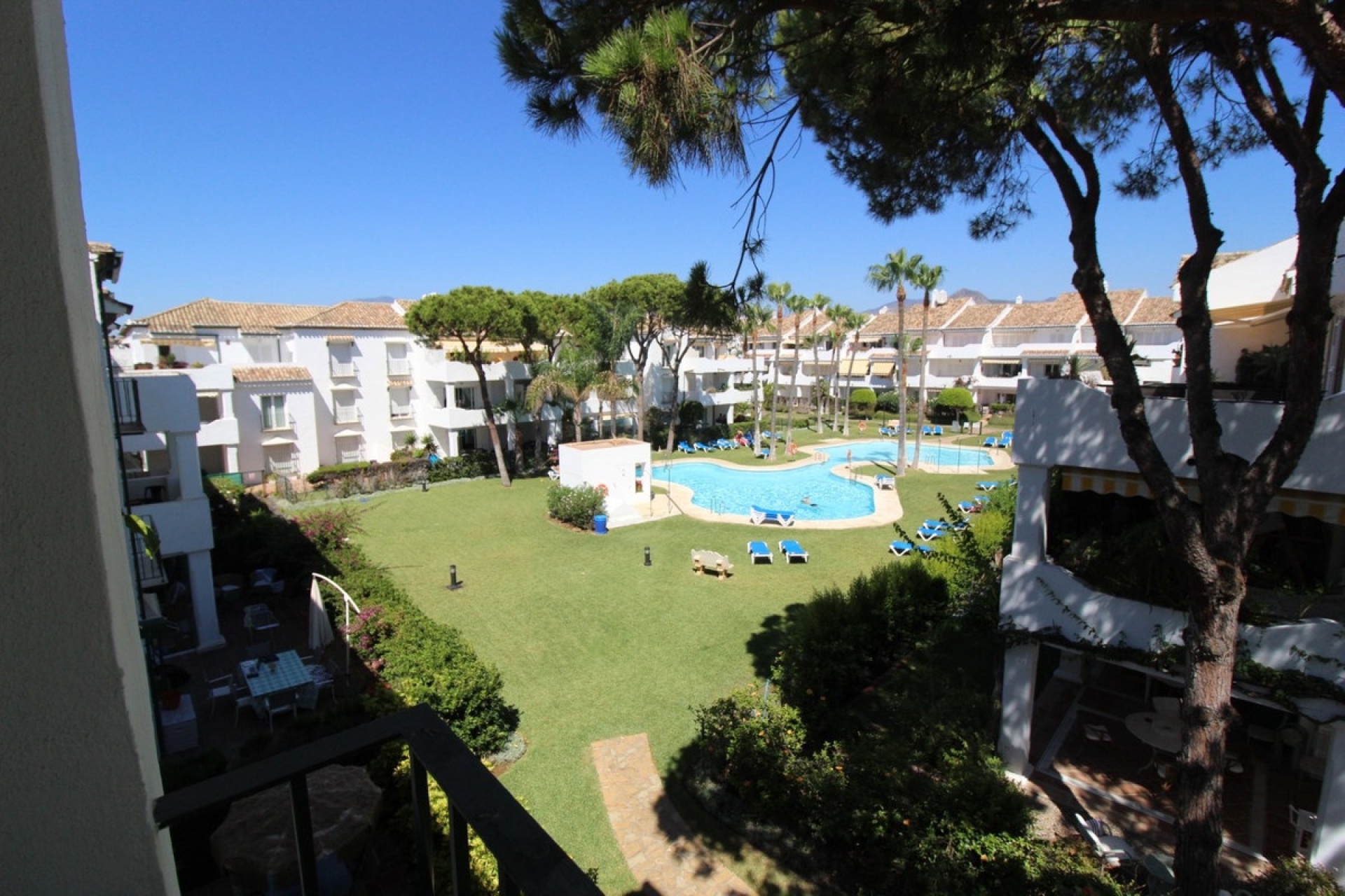 Rynek wtórny - apartment - Estepona - El Presidente