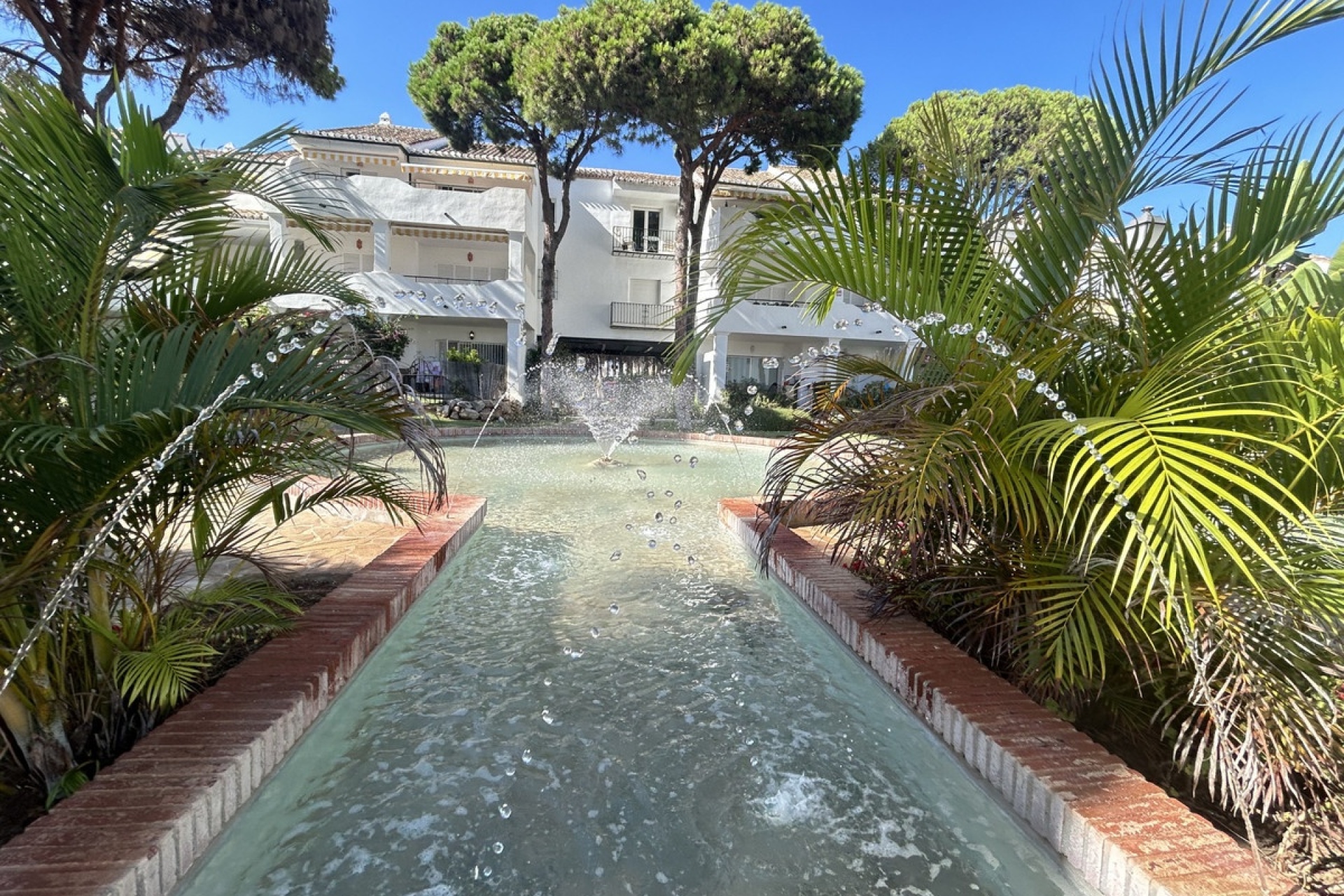 Rynek wtórny - apartment - Estepona - El Presidente