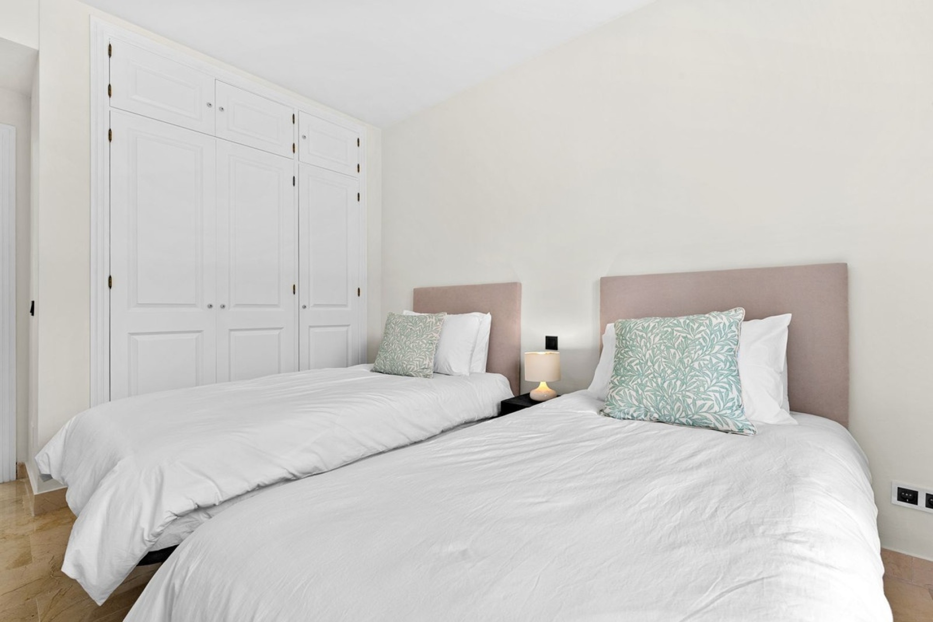 Rynek wtórny - apartment - Estepona - El Presidente