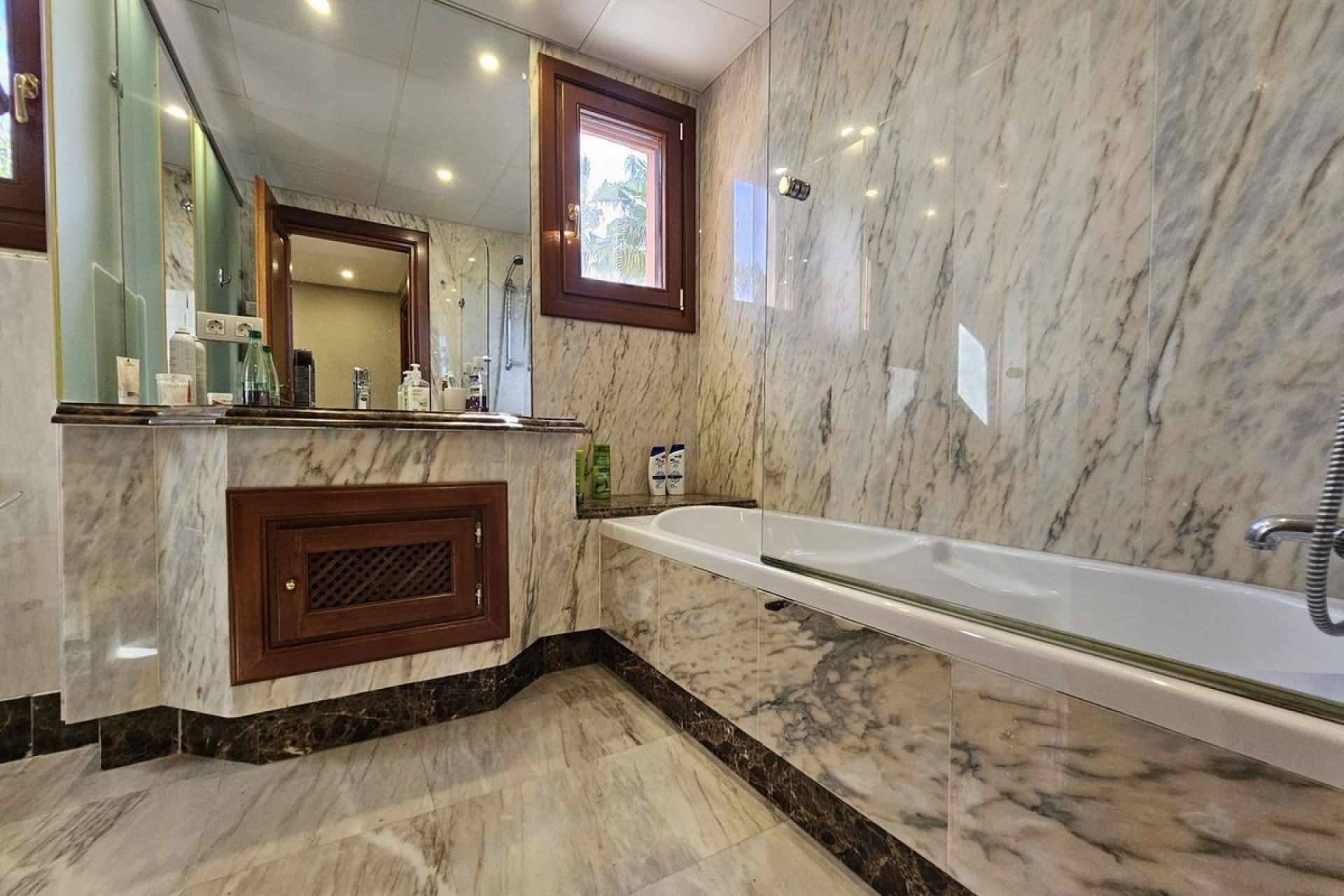 Rynek wtórny - apartment - Estepona - Estepona Centro