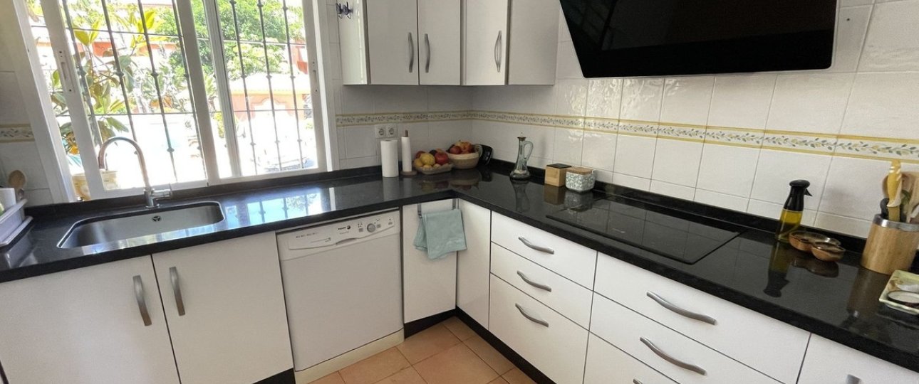 Rynek wtórny - apartment - Estepona - Estepona Centro