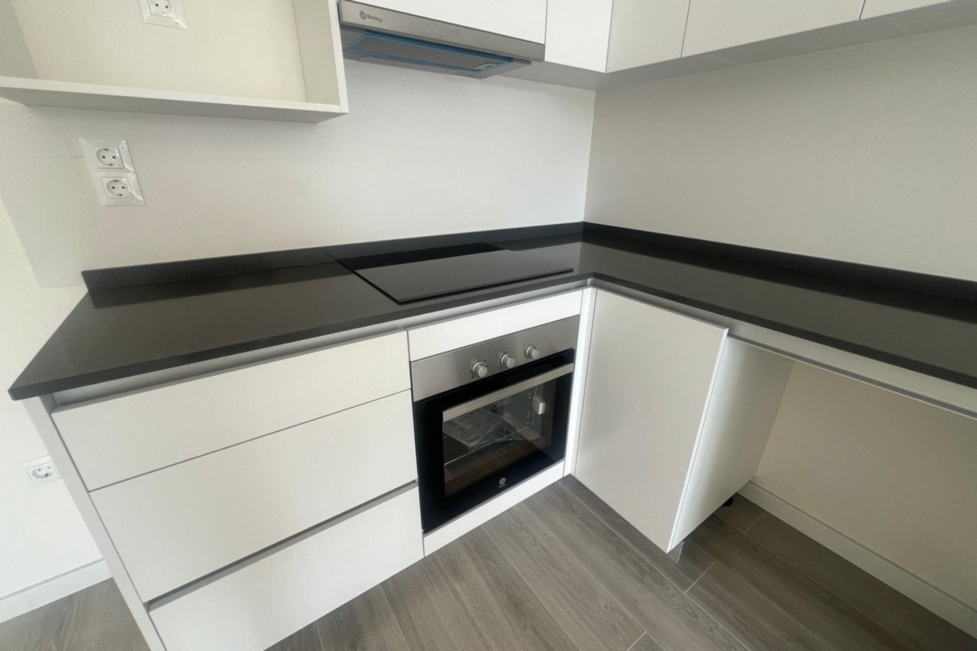 Rynek wtórny - apartment - Estepona - Estepona Centro