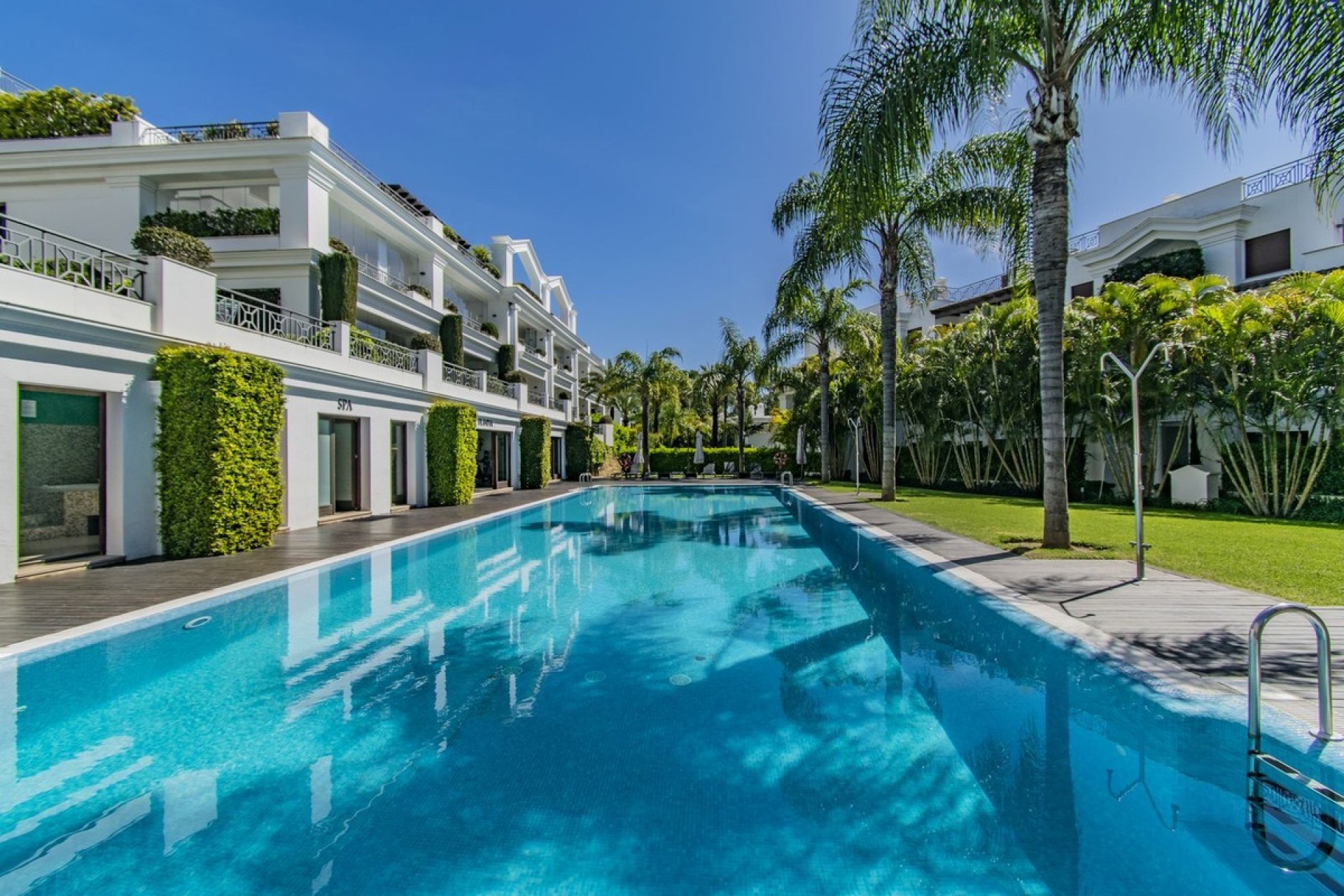 Rynek wtórny - apartment - Estepona - Estepona Centro