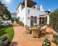 Rynek wtórny - apartment - Estepona - Estepona Centro
