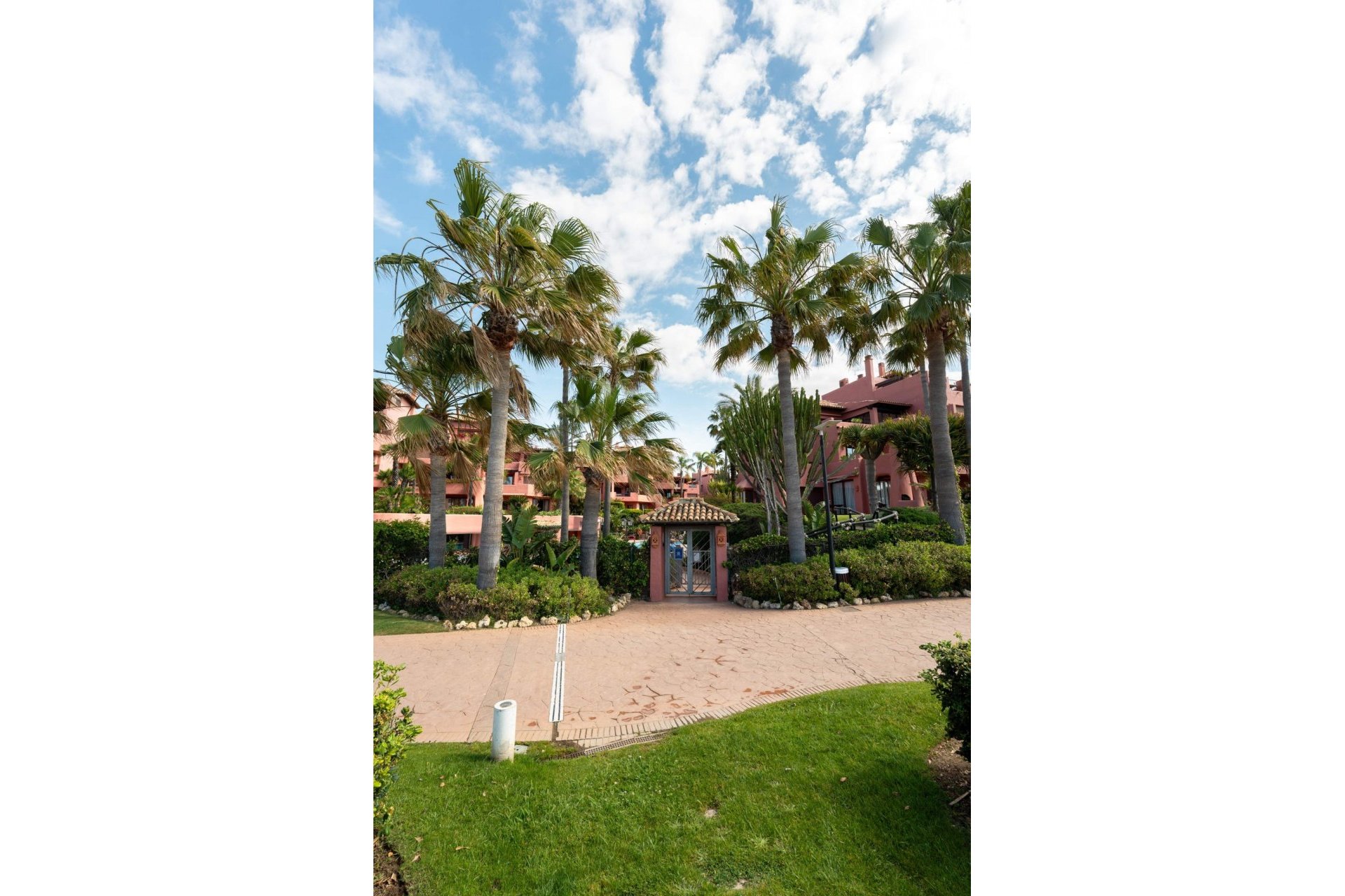 Rynek wtórny - apartment - Estepona - Estepona Centro