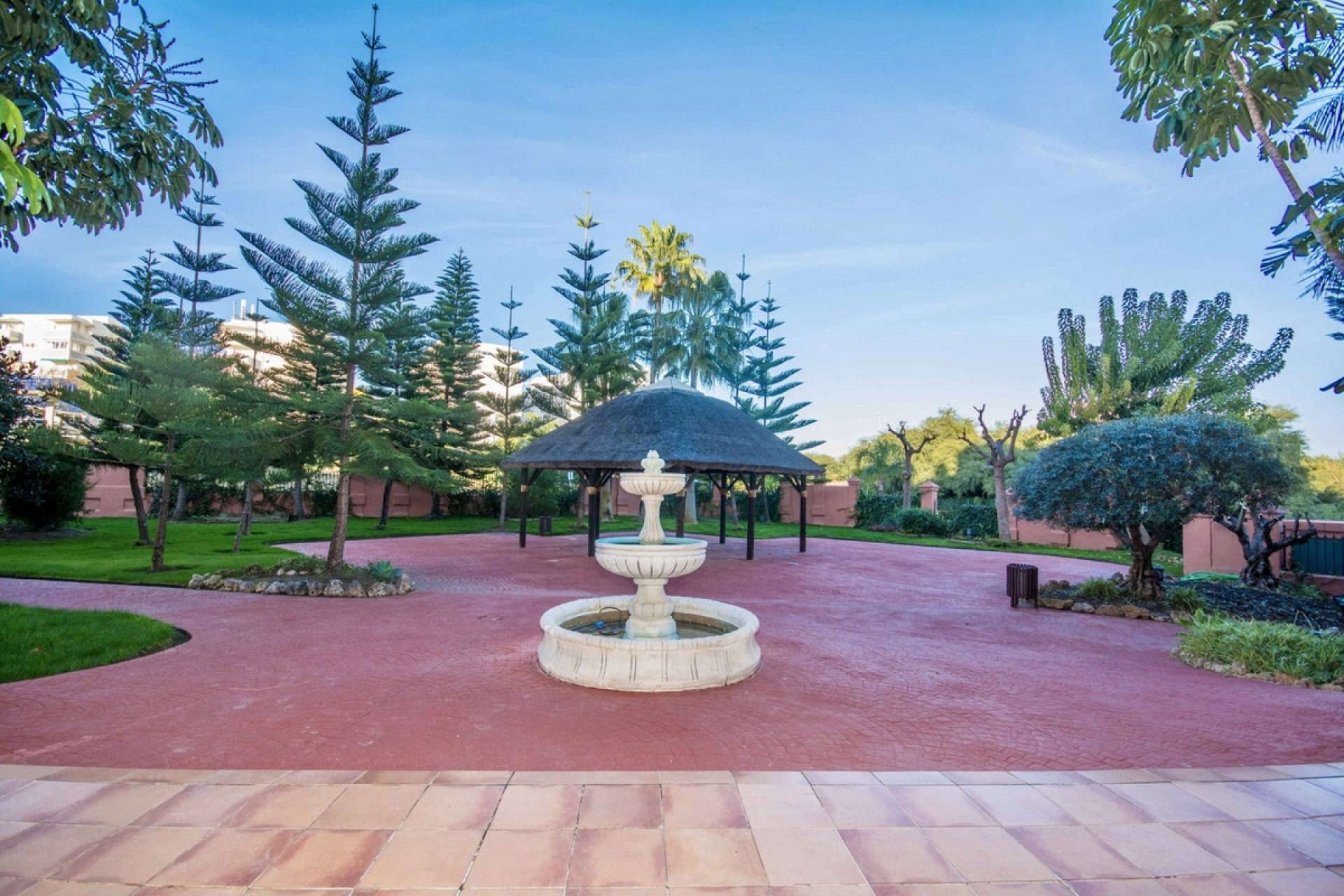 Rynek wtórny - apartment - Estepona - Estepona Centro