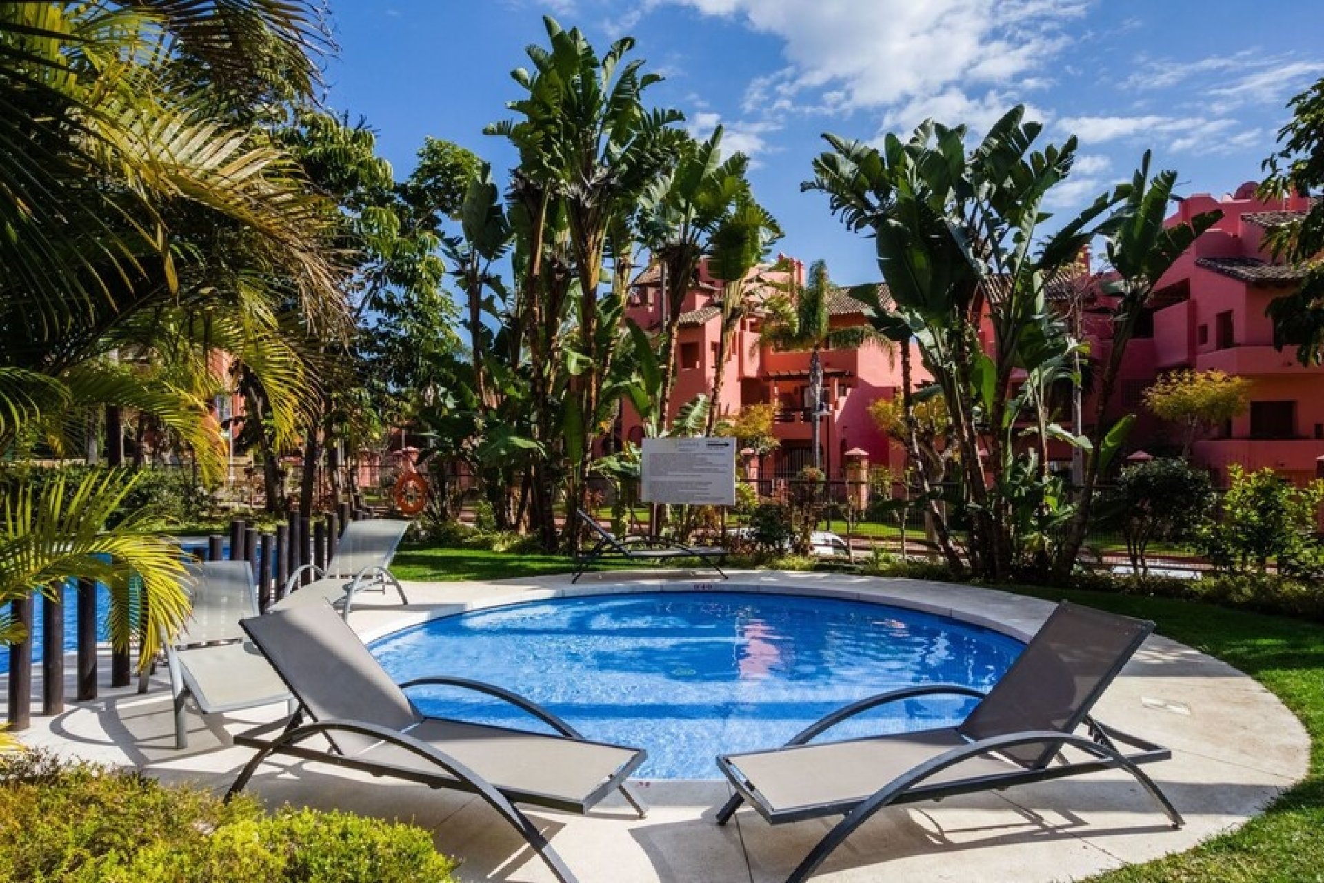 Rynek wtórny - apartment - Estepona - Estepona Centro