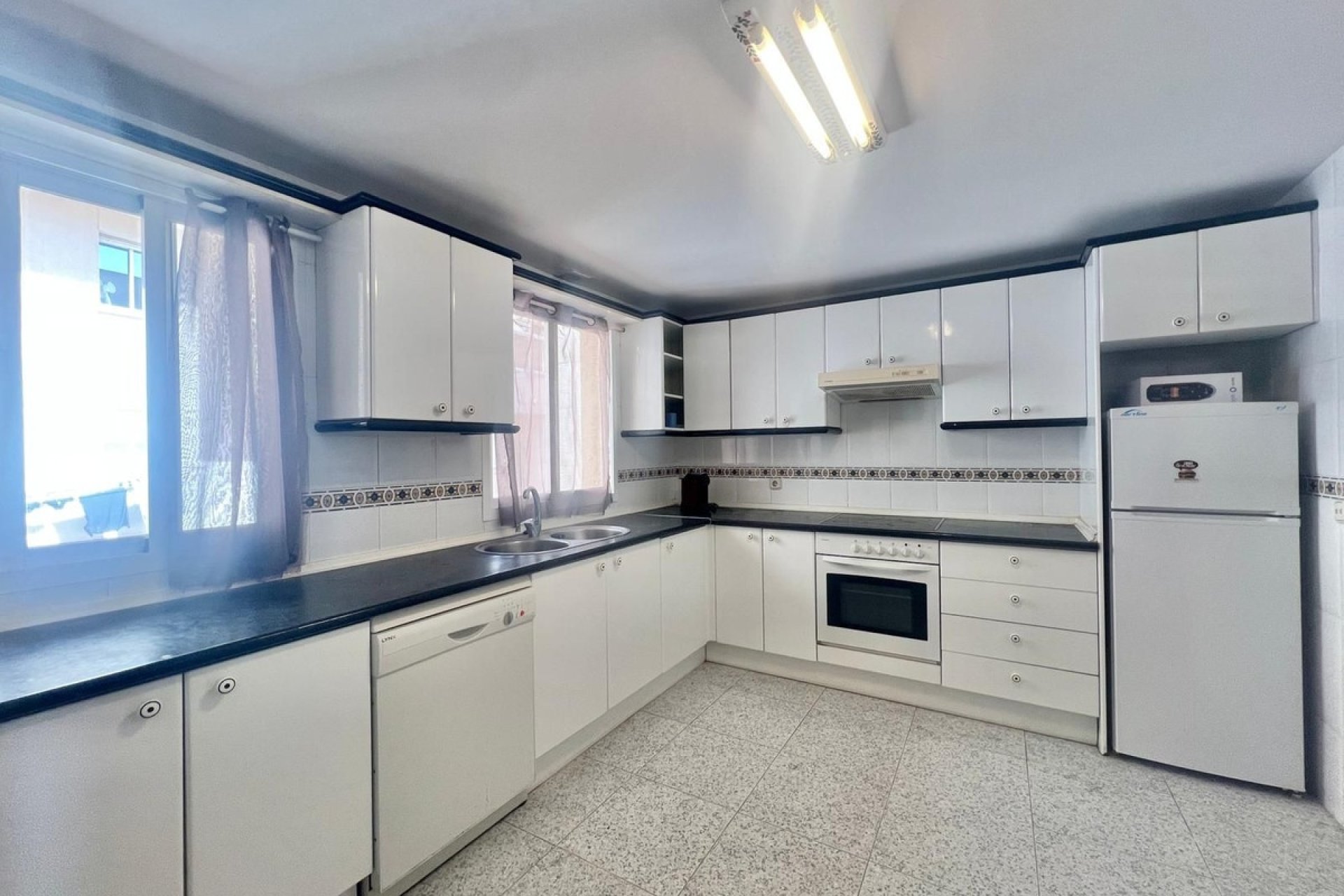 Rynek wtórny - apartment - Estepona - Estepona Centro