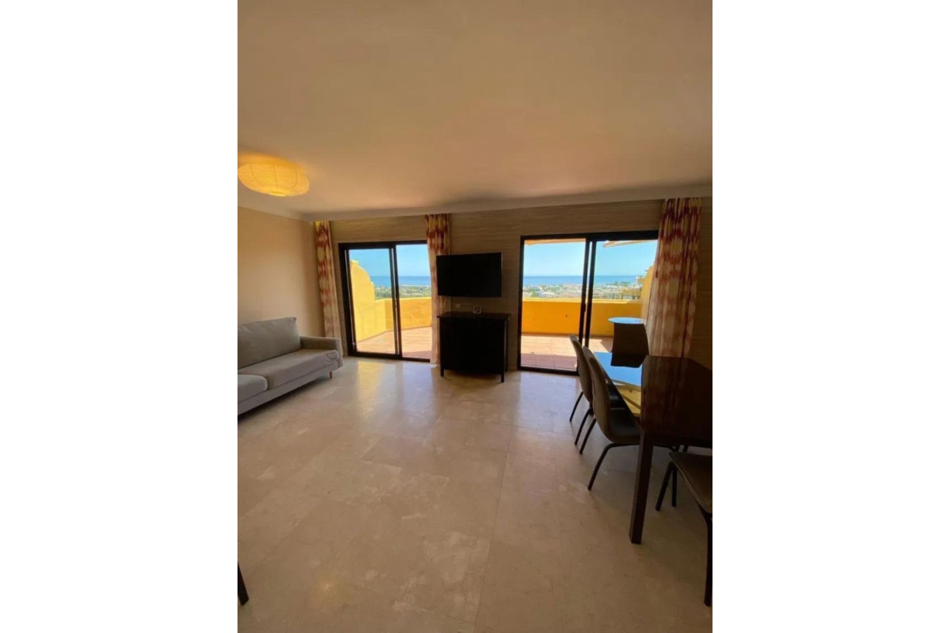 Rynek wtórny - apartment - Estepona - Estepona Centro