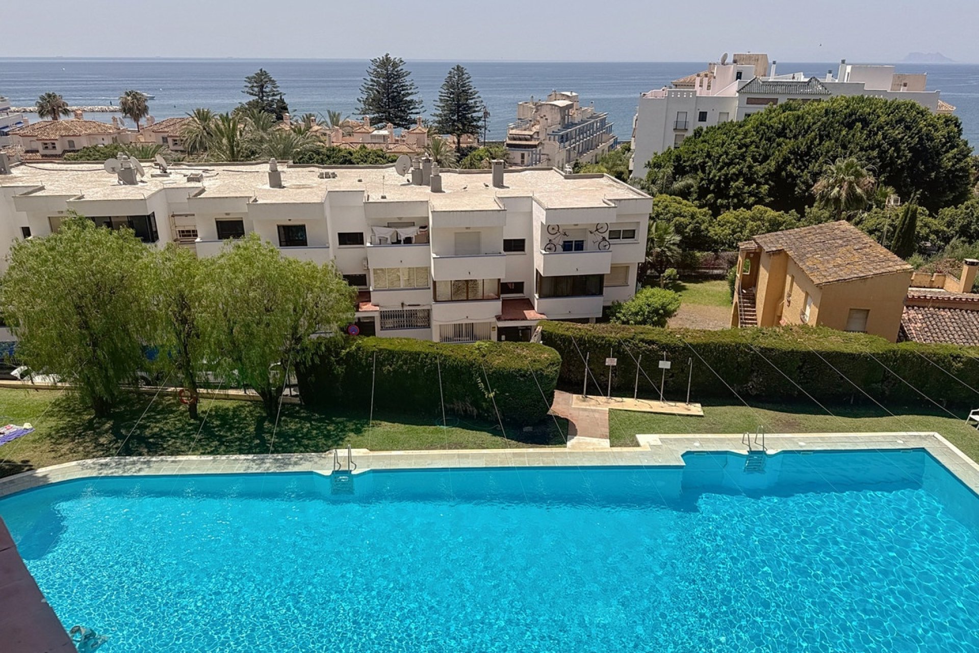 Rynek wtórny - apartment - Estepona - Estepona Centro
