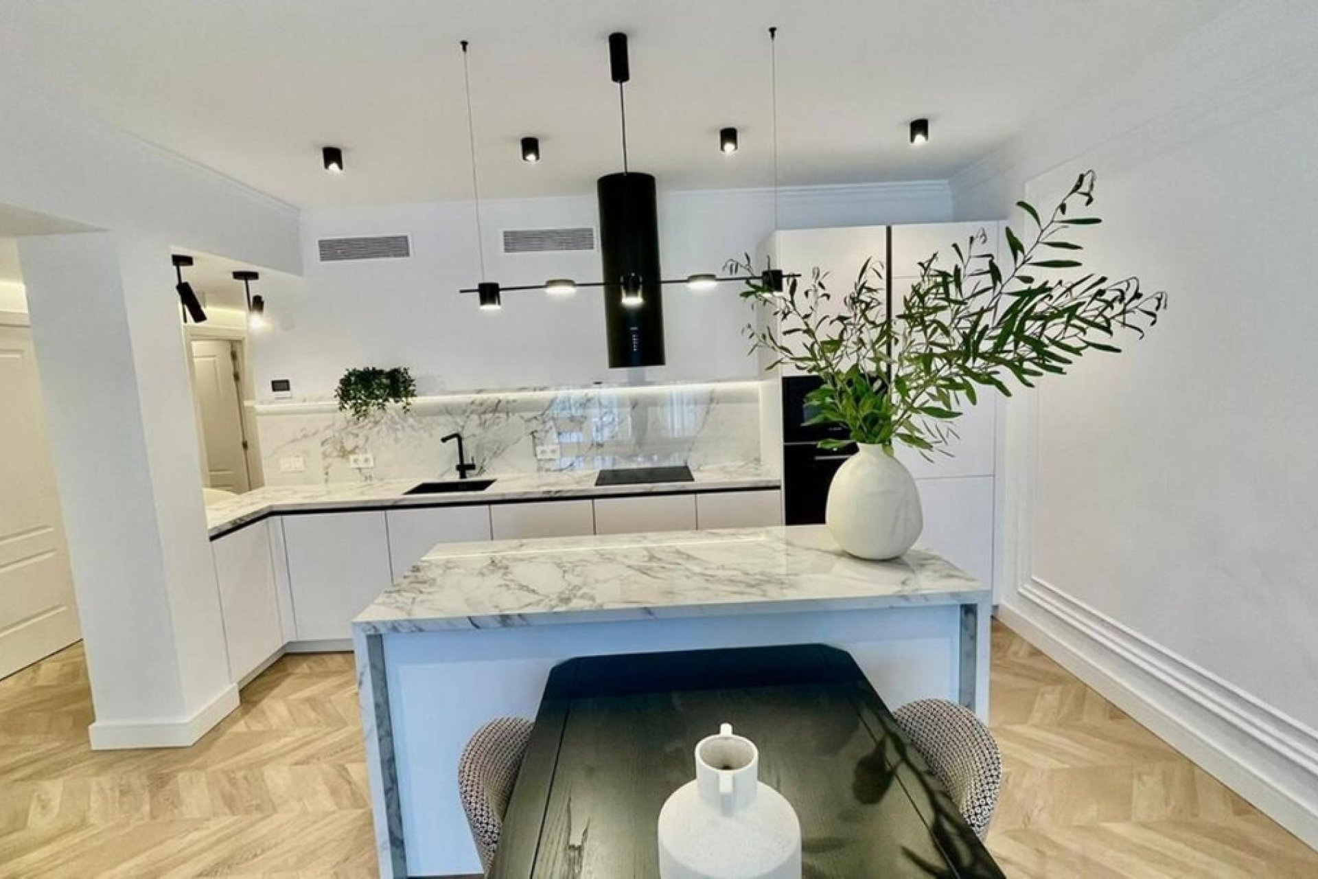 Rynek wtórny - apartment - Estepona - Estepona Centro