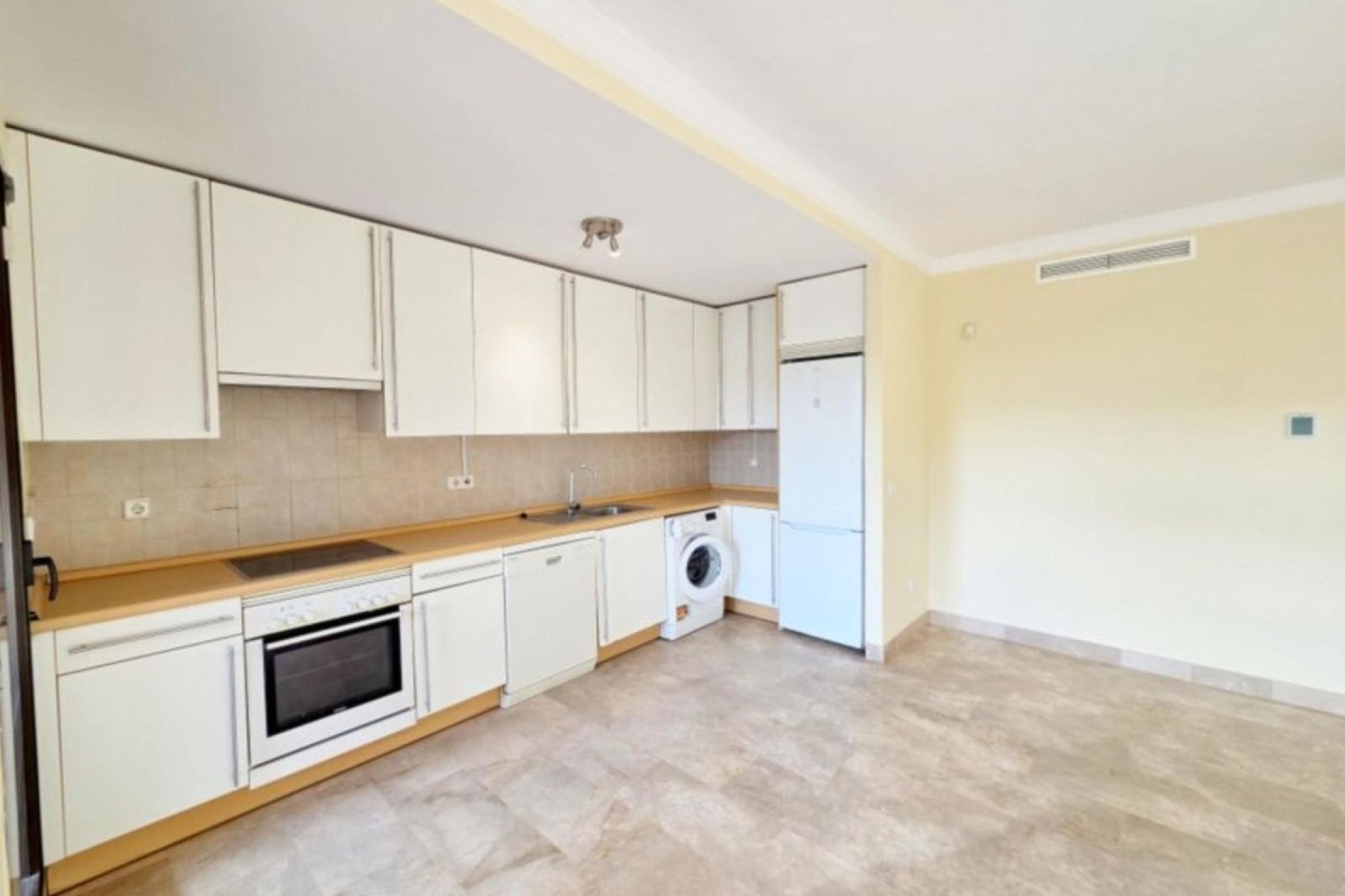 Rynek wtórny - apartment - Estepona - Estepona Centro