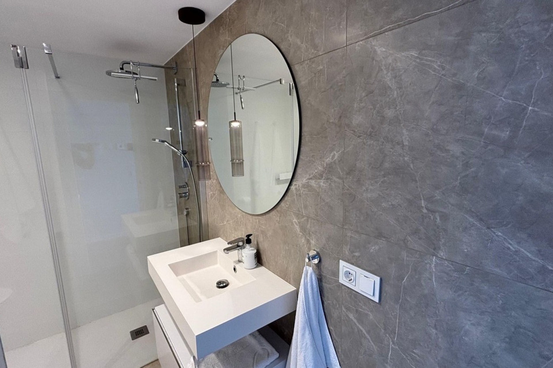 Rynek wtórny - apartment - Estepona - Estepona Centro