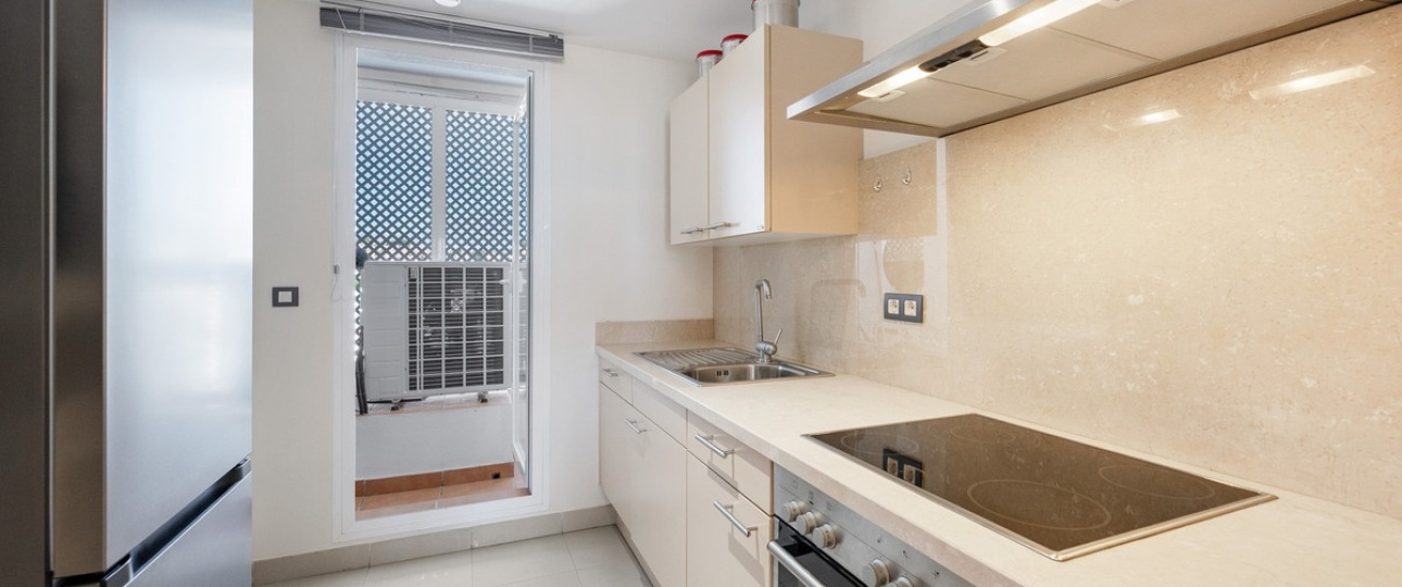 Rynek wtórny - apartment - Estepona - Estepona Centro