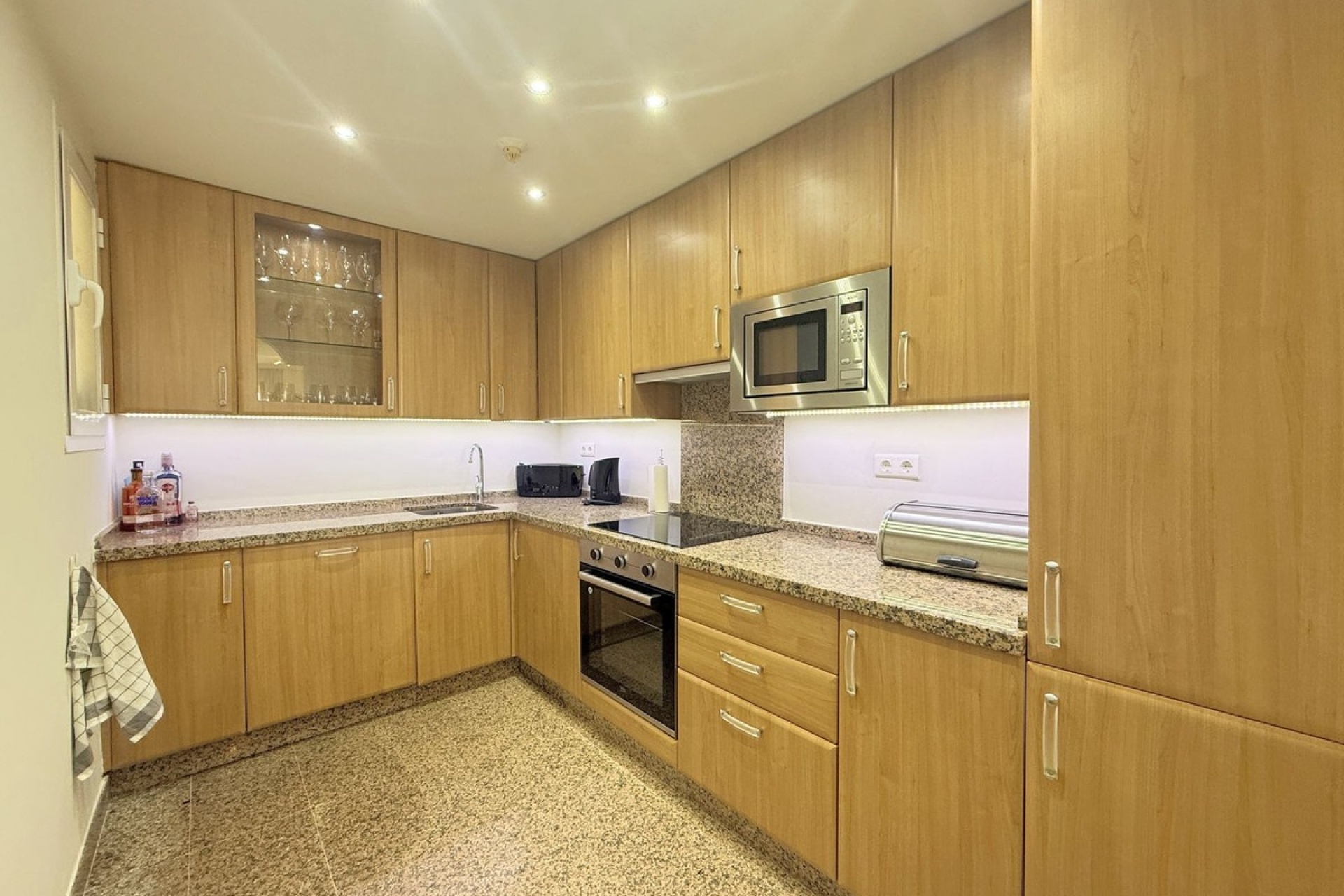 Rynek wtórny - apartment - Estepona - Estepona Centro