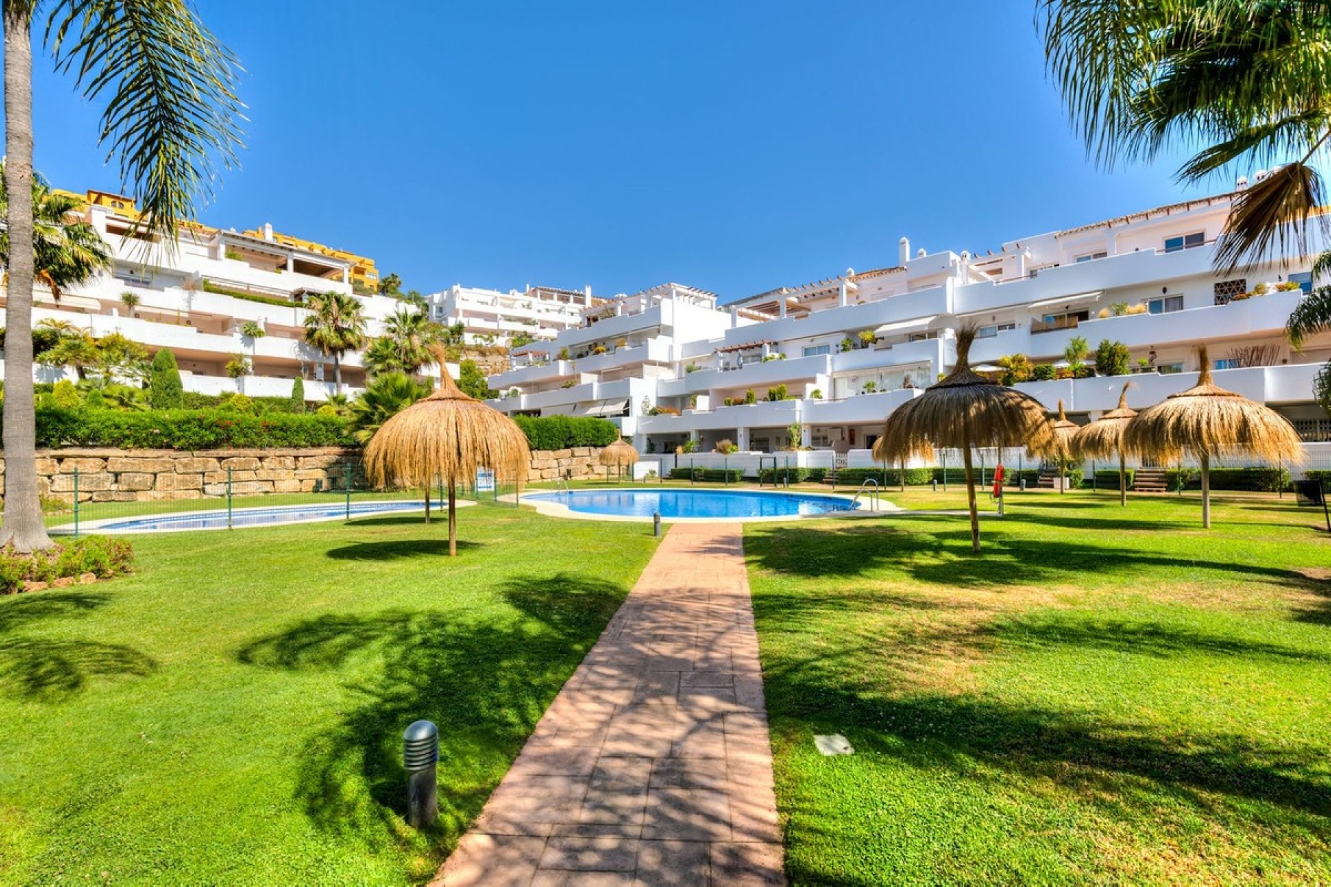 Rynek wtórny - apartment - Estepona - Estepona Centro