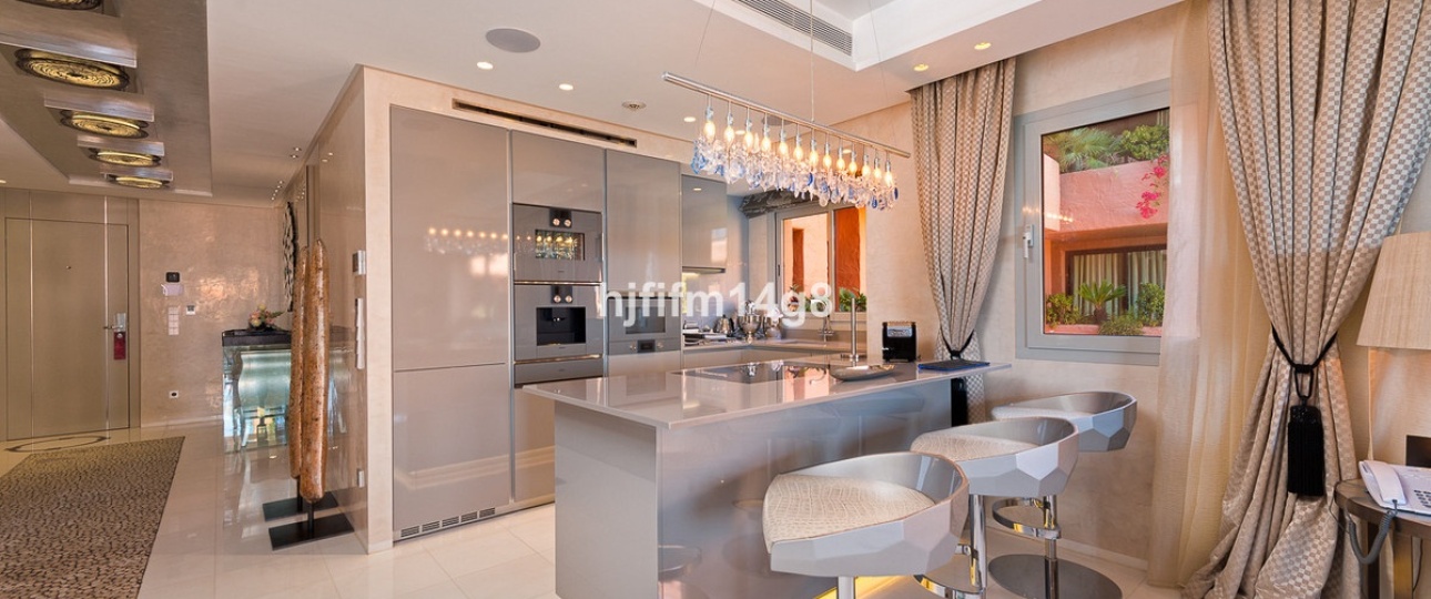 Rynek wtórny - apartment - Estepona - Estepona Centro