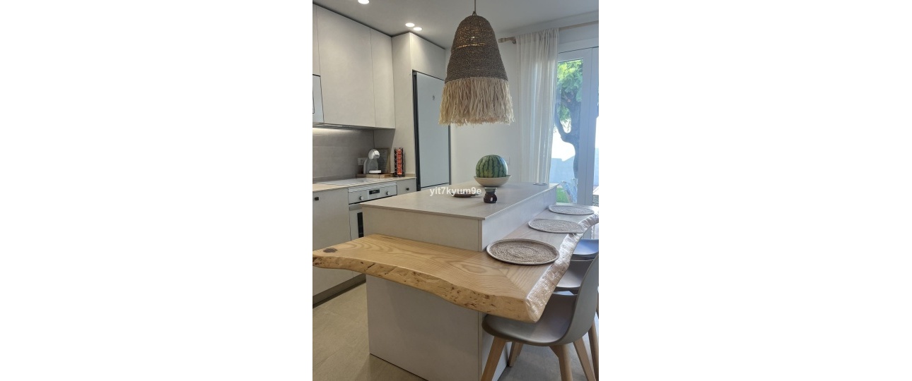 Rynek wtórny - apartment - Estepona - Estepona Centro
