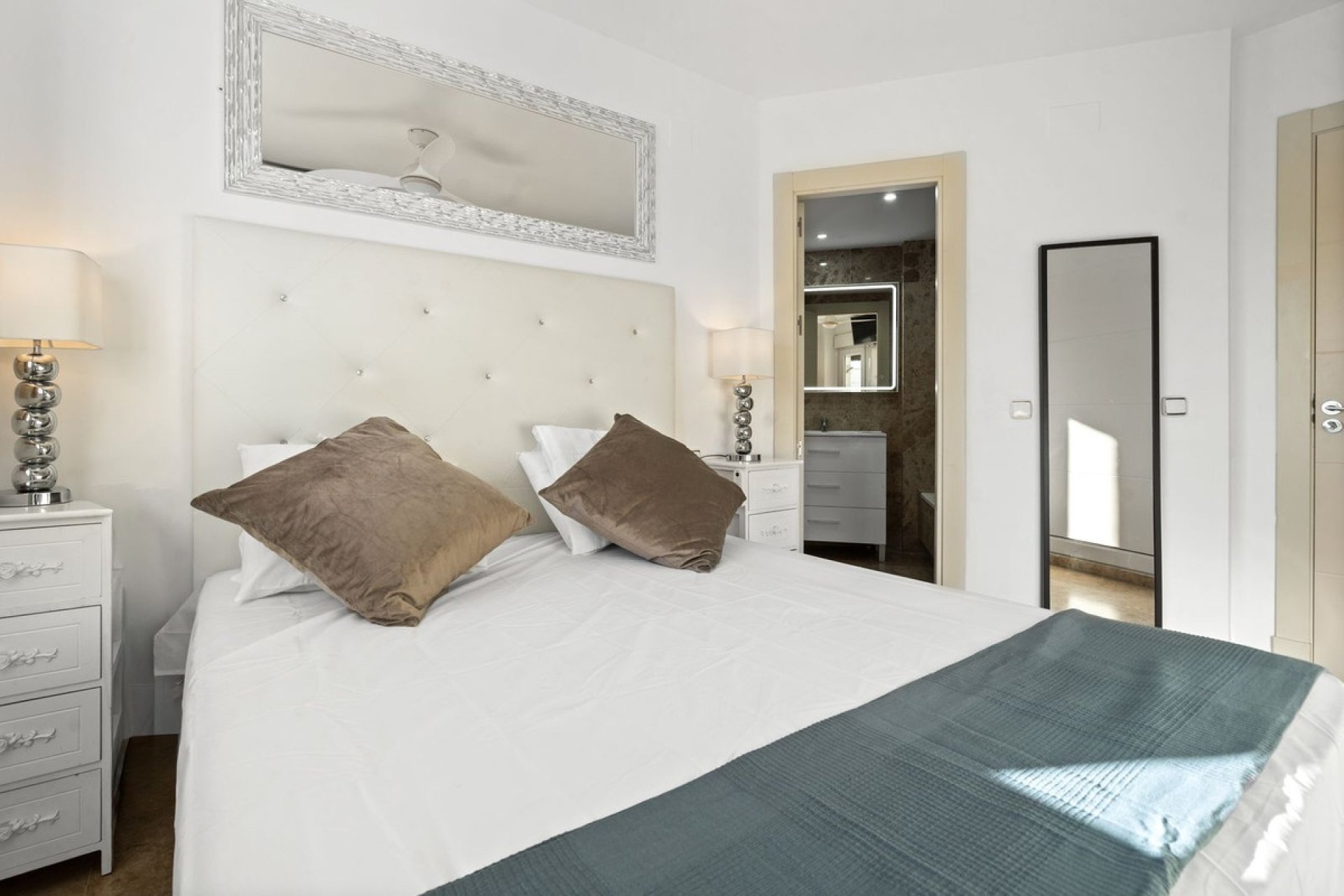 Rynek wtórny - apartment - Estepona - Estepona Centro