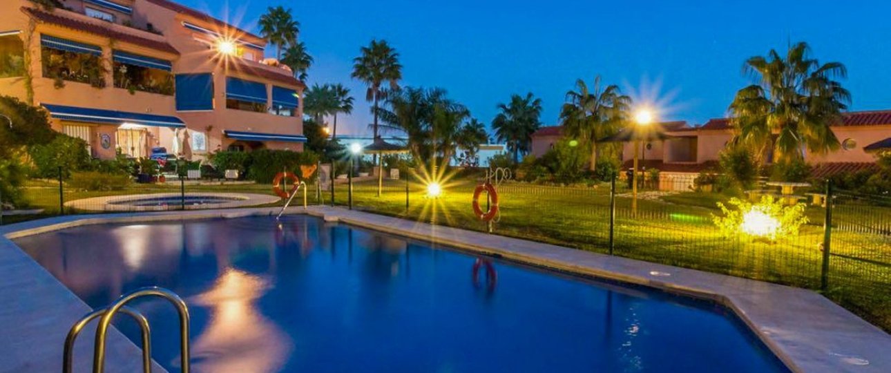 Rynek wtórny - apartment - Estepona - Estepona Centro