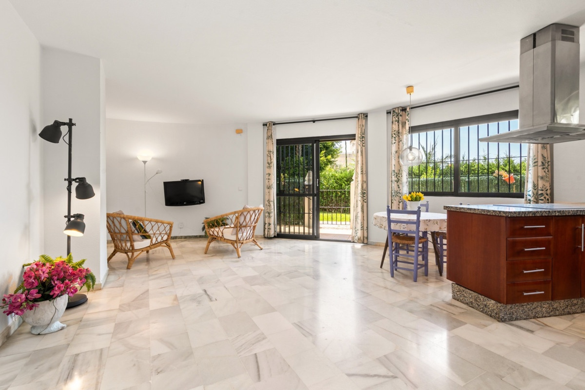Rynek wtórny - apartment - Estepona - Estepona Centro