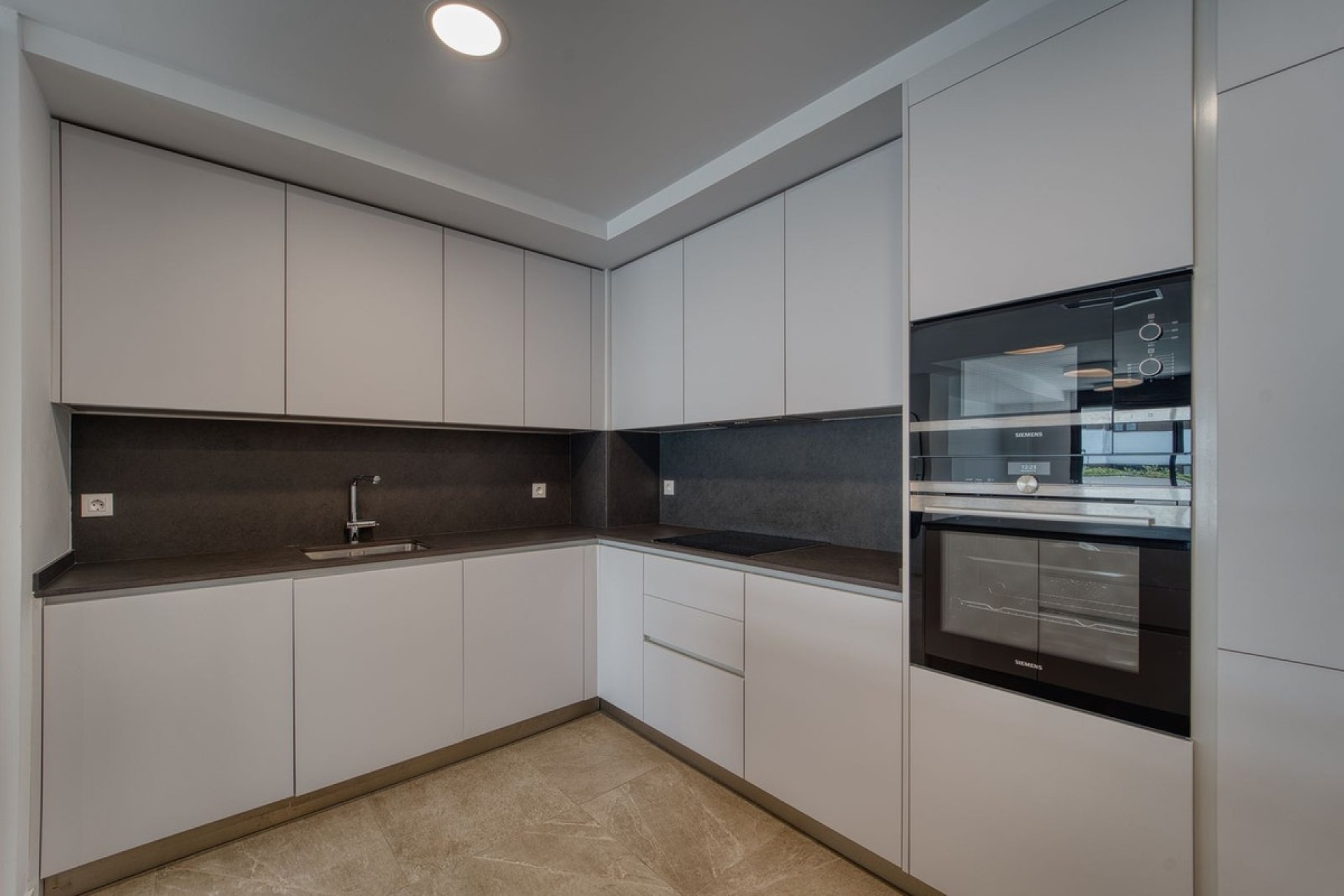 Rynek wtórny - apartment - Estepona - Estepona Centro