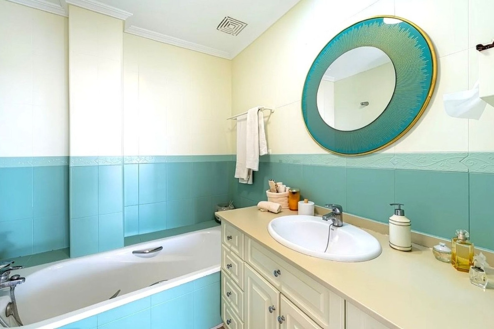 Rynek wtórny - apartment - Estepona - Estepona Centro