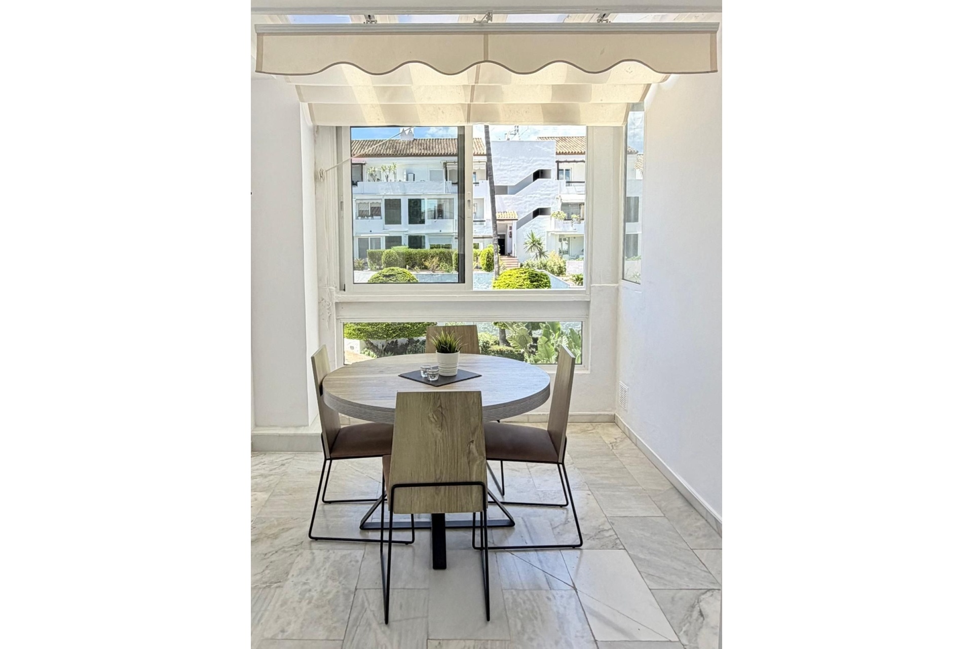Rynek wtórny - apartment - Estepona - Estepona Centro