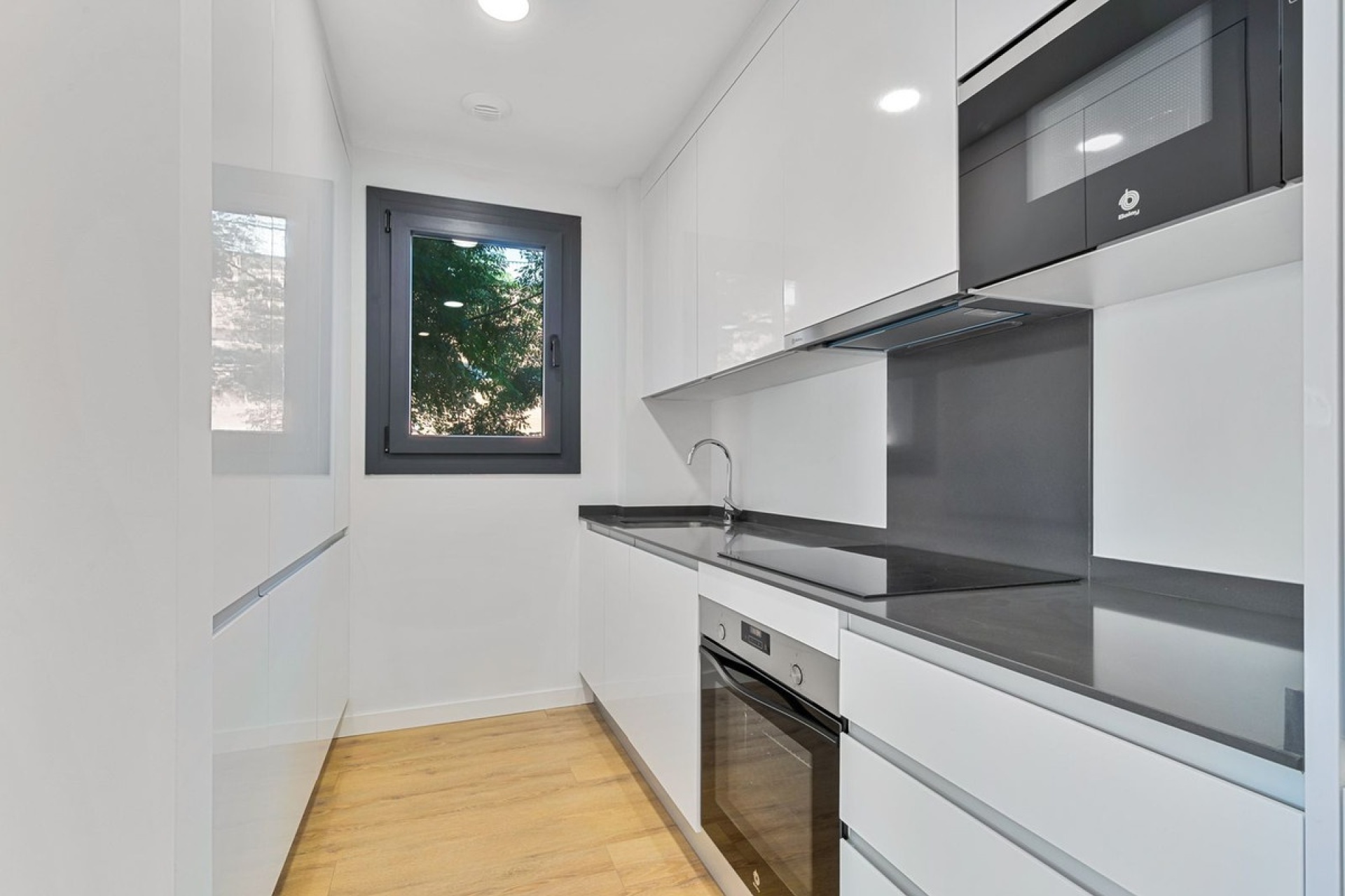 Rynek wtórny - apartment - Estepona - Estepona Centro