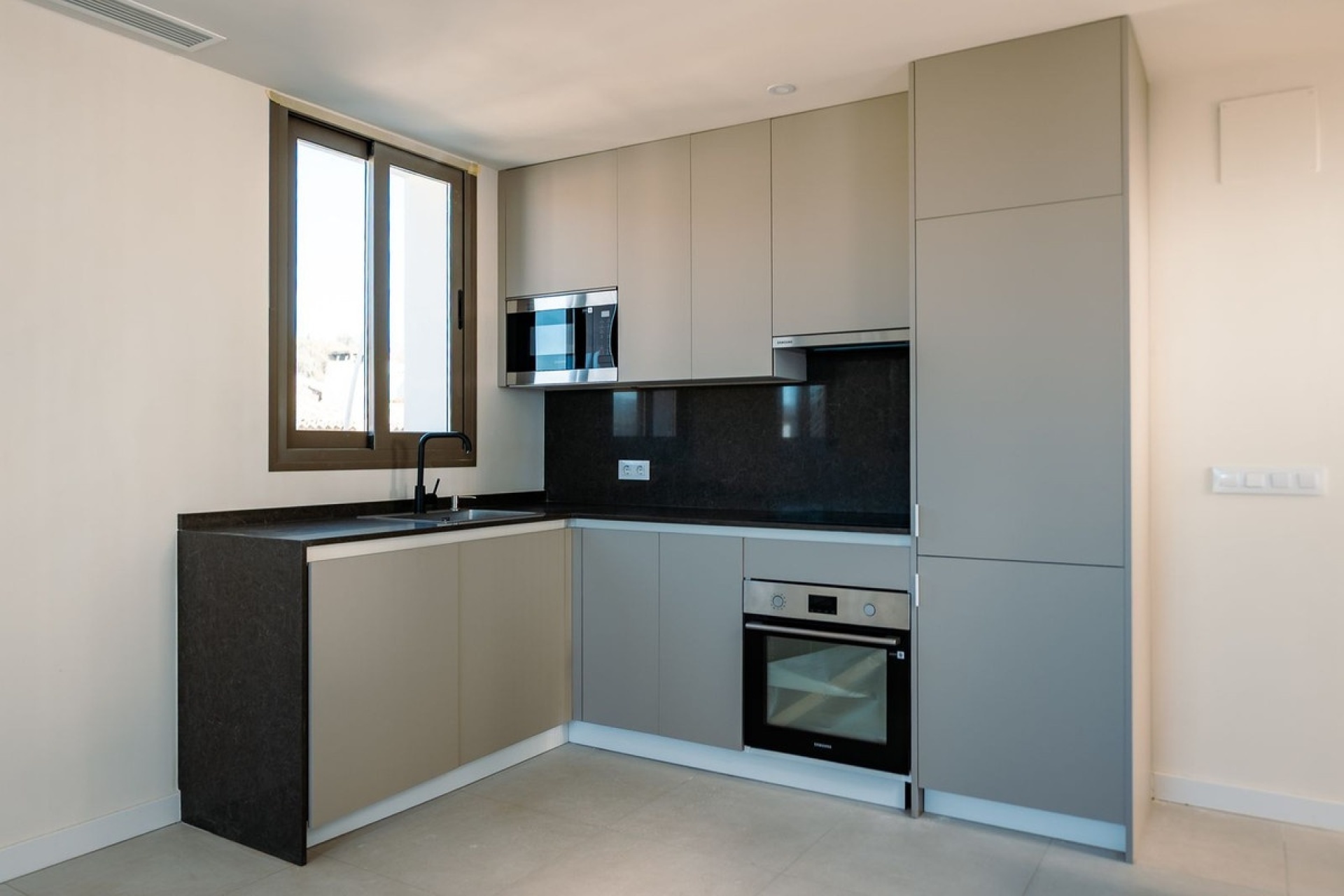 Rynek wtórny - apartment - Estepona - Estepona Centro