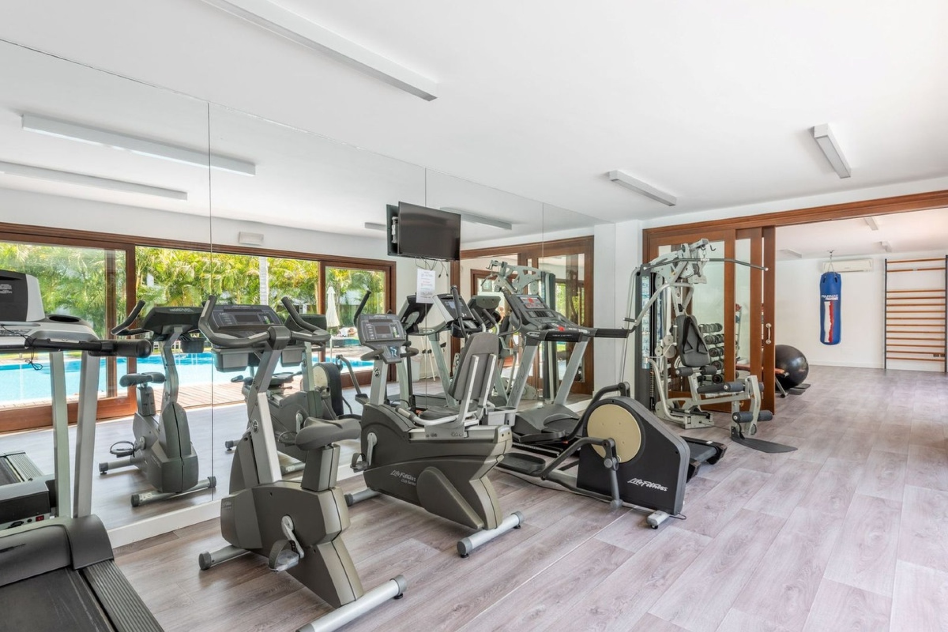 Rynek wtórny - apartment - Estepona - Estepona Centro