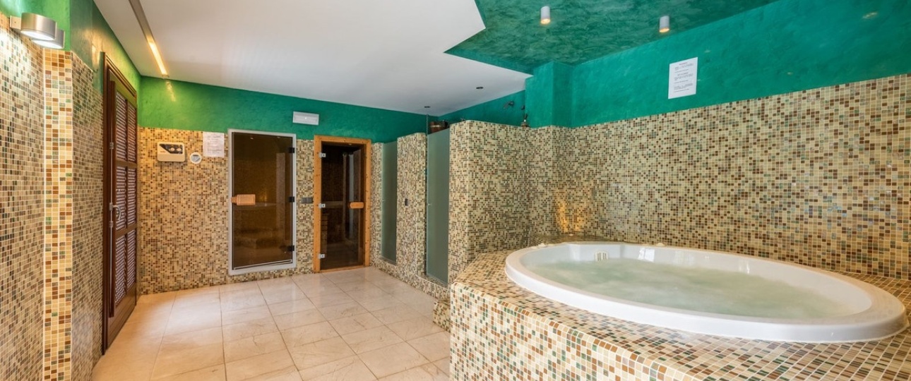 Rynek wtórny - apartment - Estepona - Estepona Centro