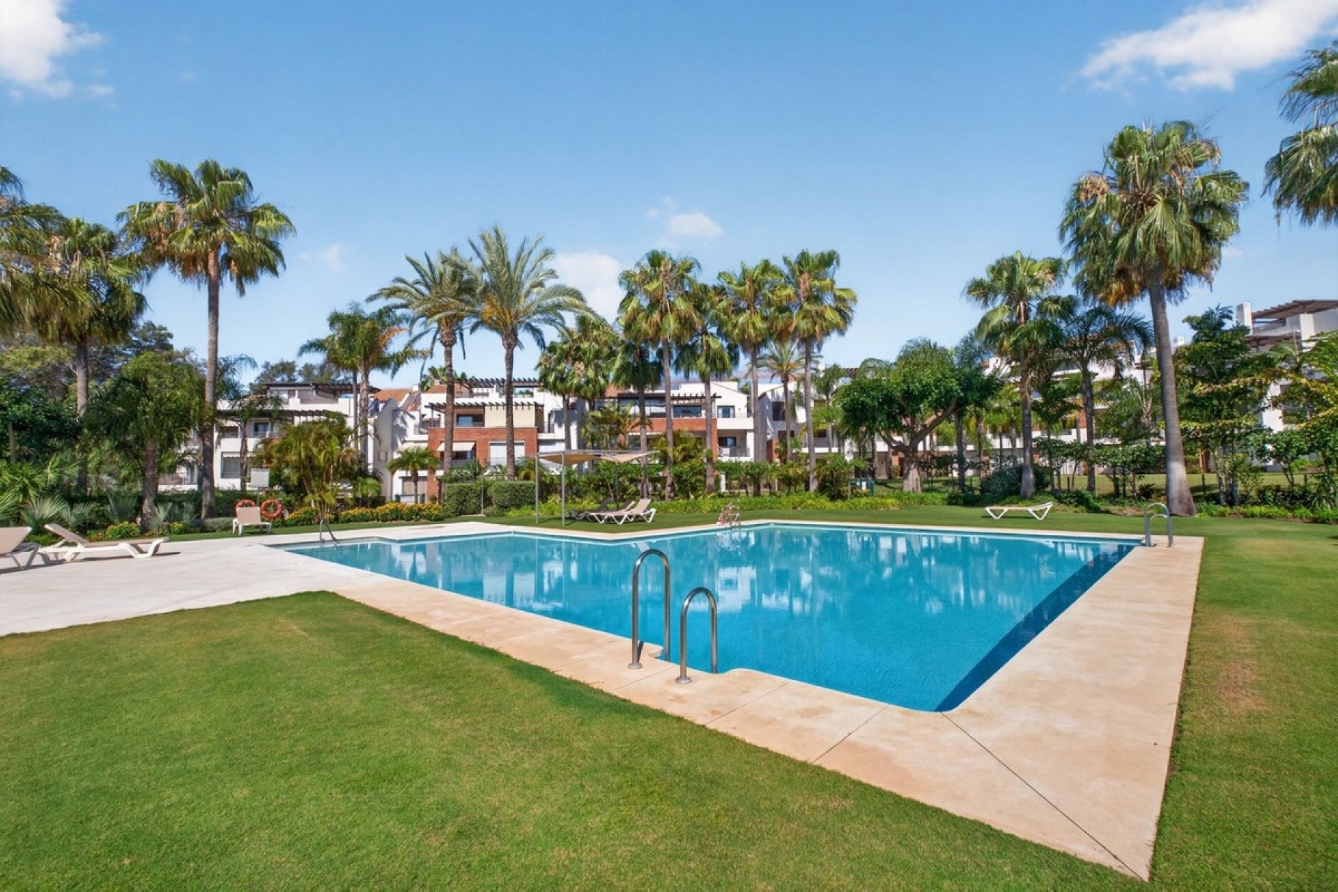 Rynek wtórny - apartment - Estepona - Estepona Centro