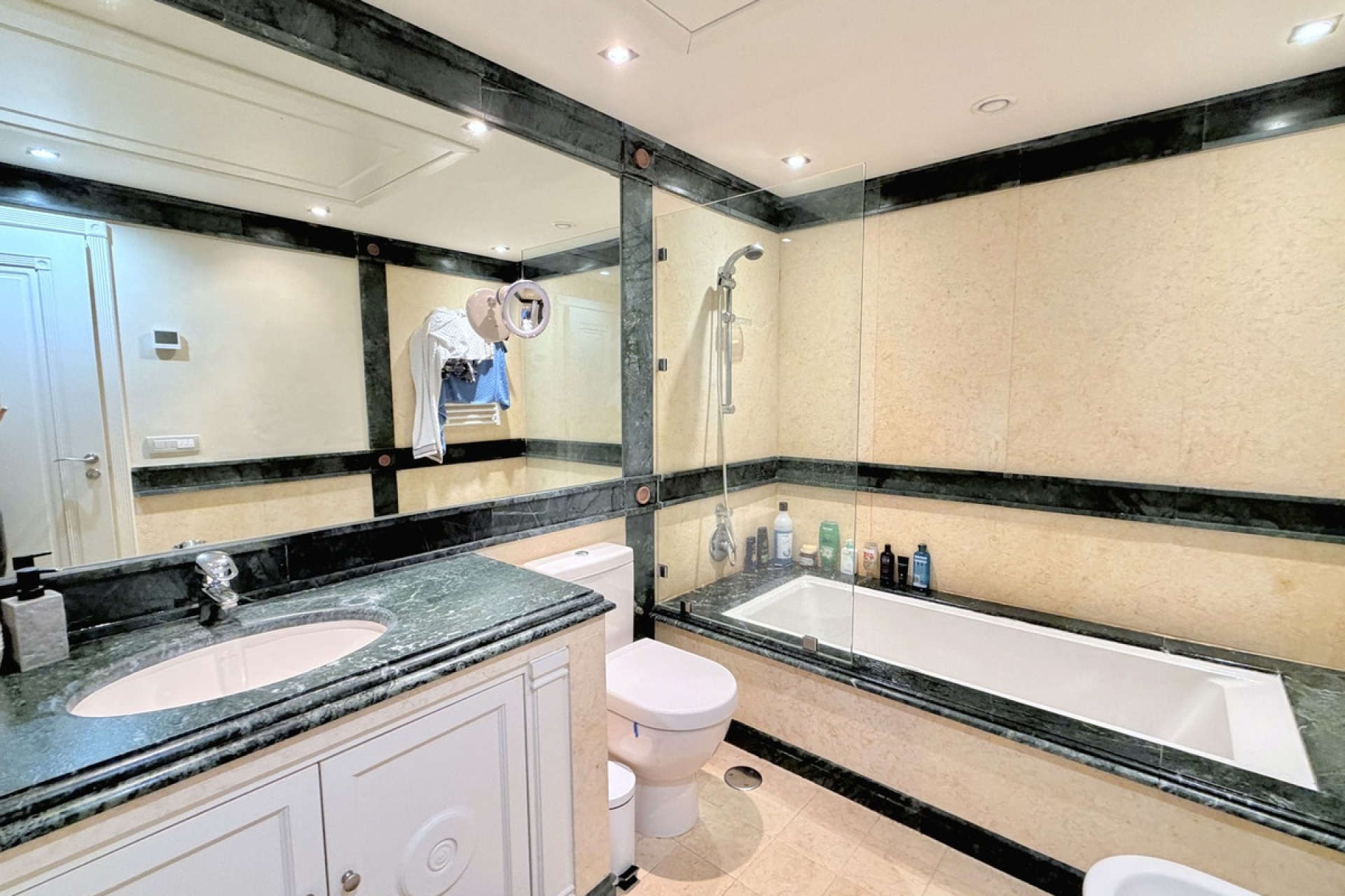 Rynek wtórny - apartment - Estepona - Estepona Centro