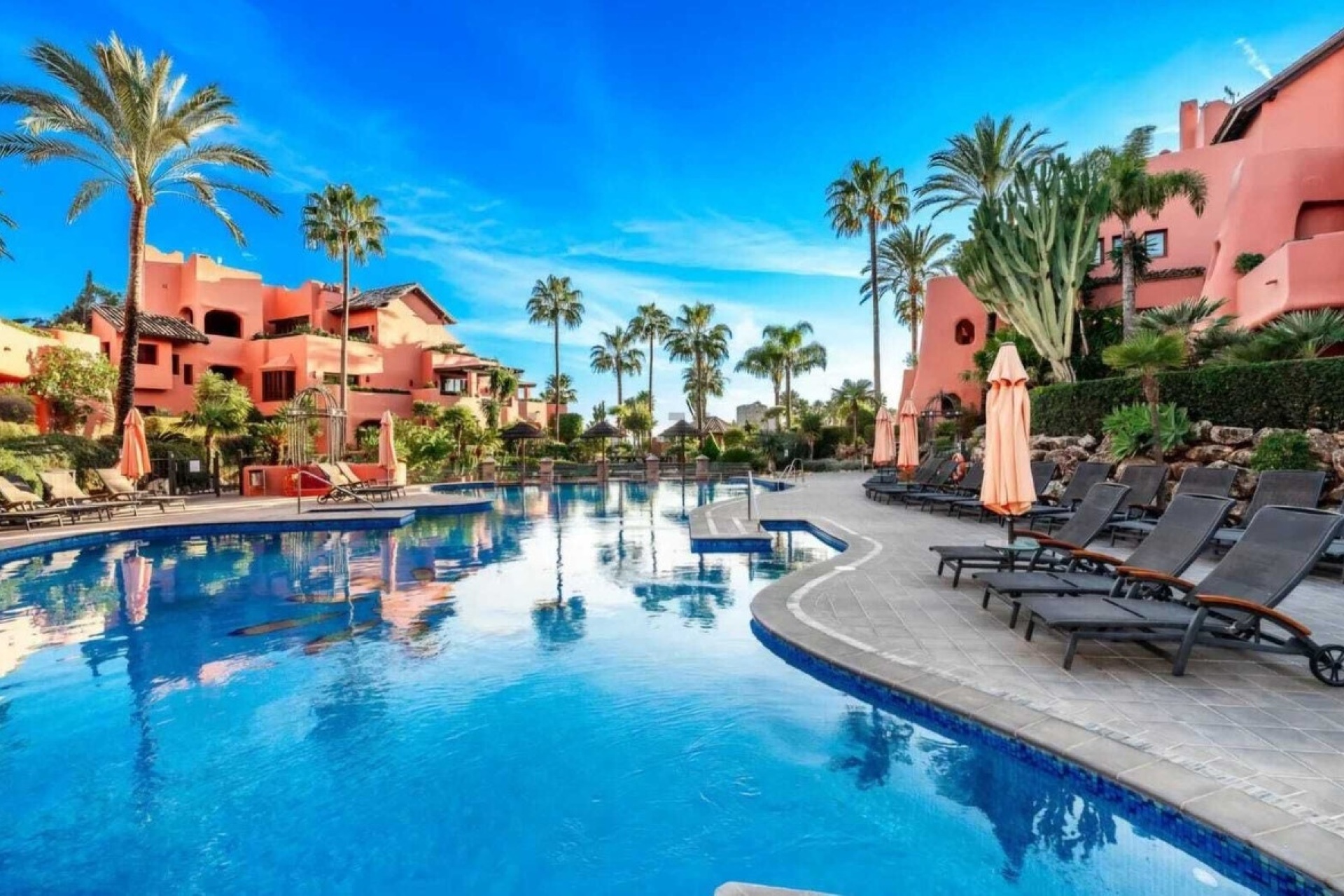Rynek wtórny - apartment - Estepona - Estepona Centro