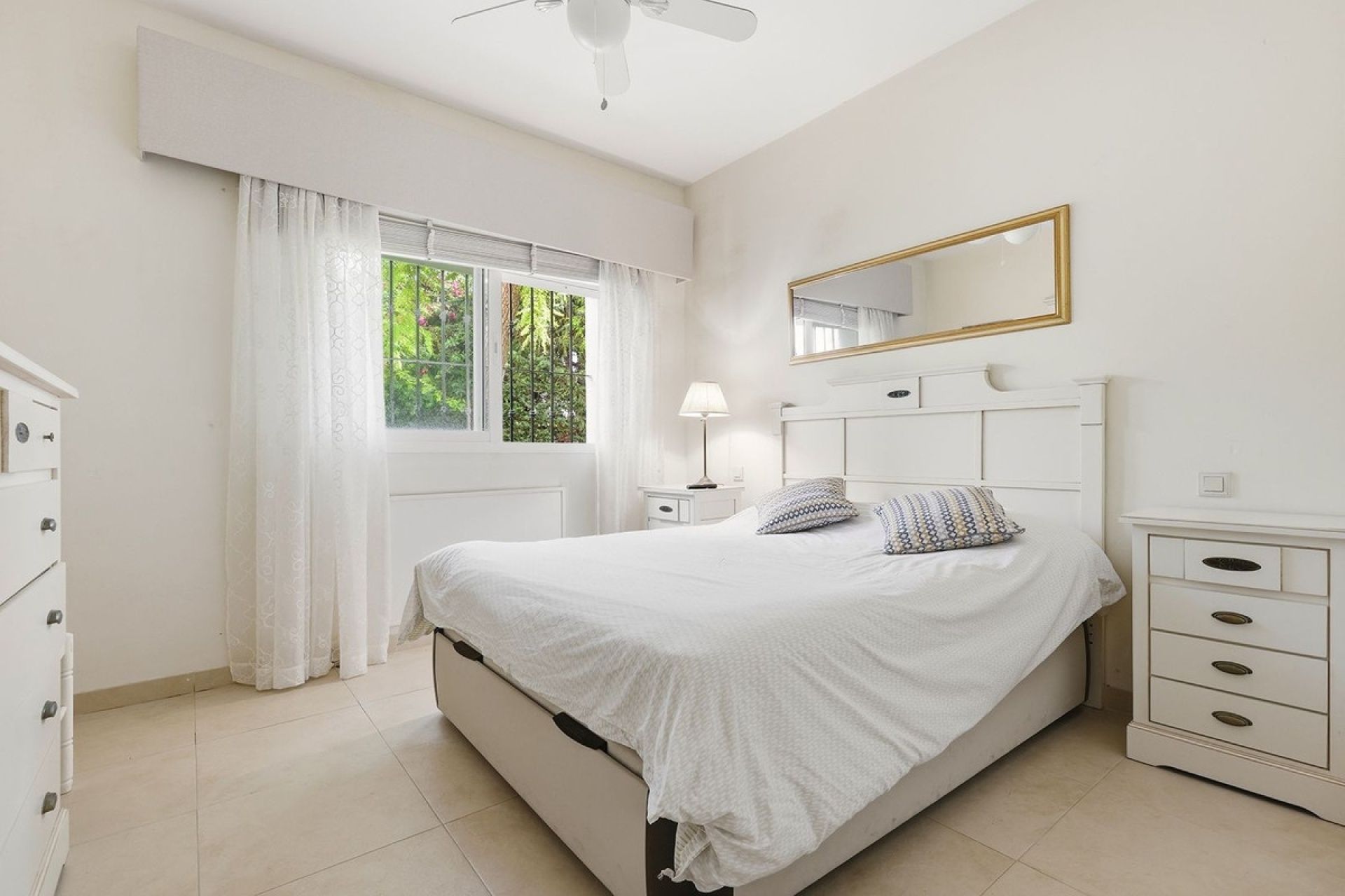 Rynek wtórny - apartment - Estepona - Estepona Centro